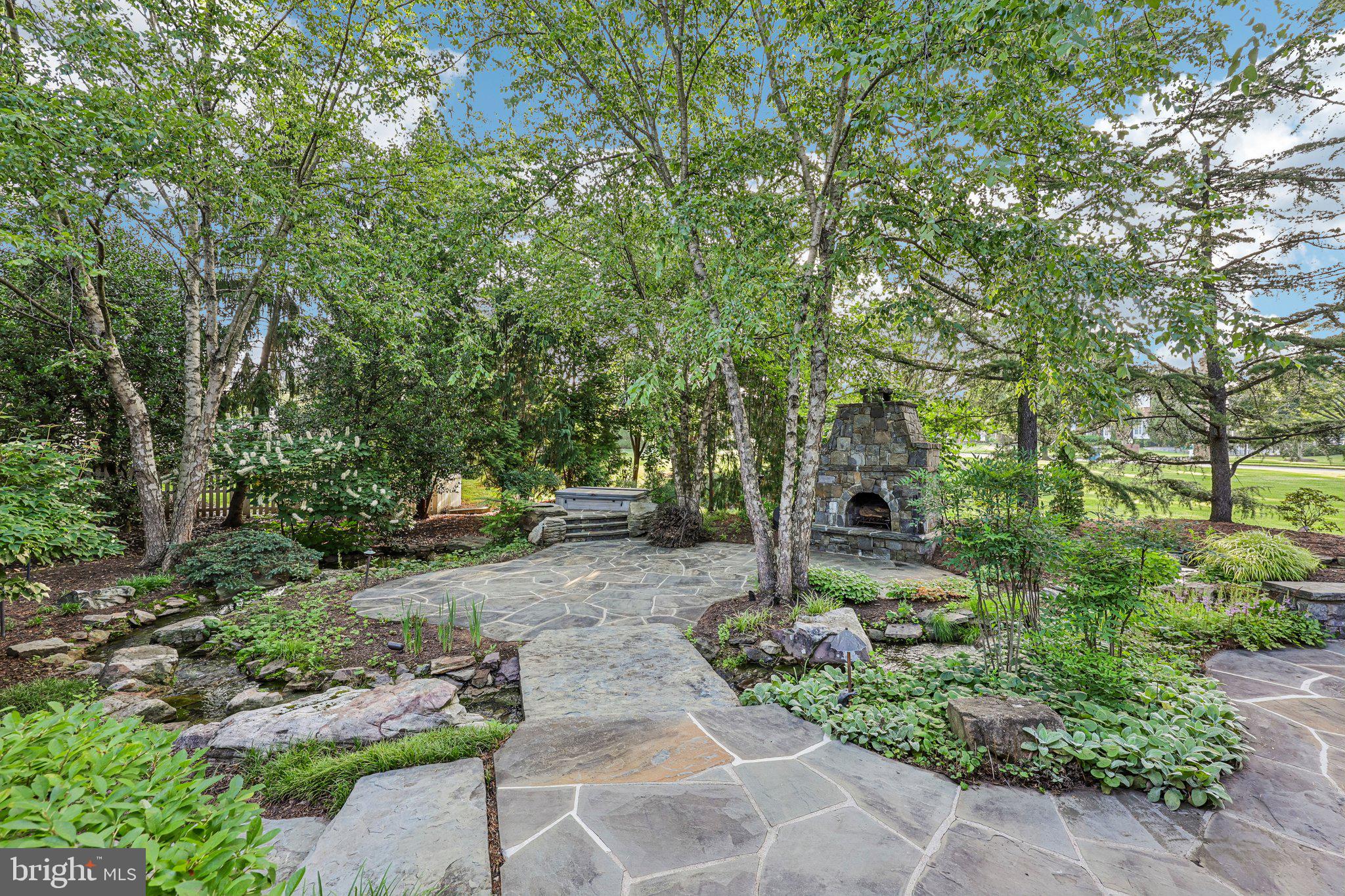 BELMONT COUNTRY CLUB - Residential