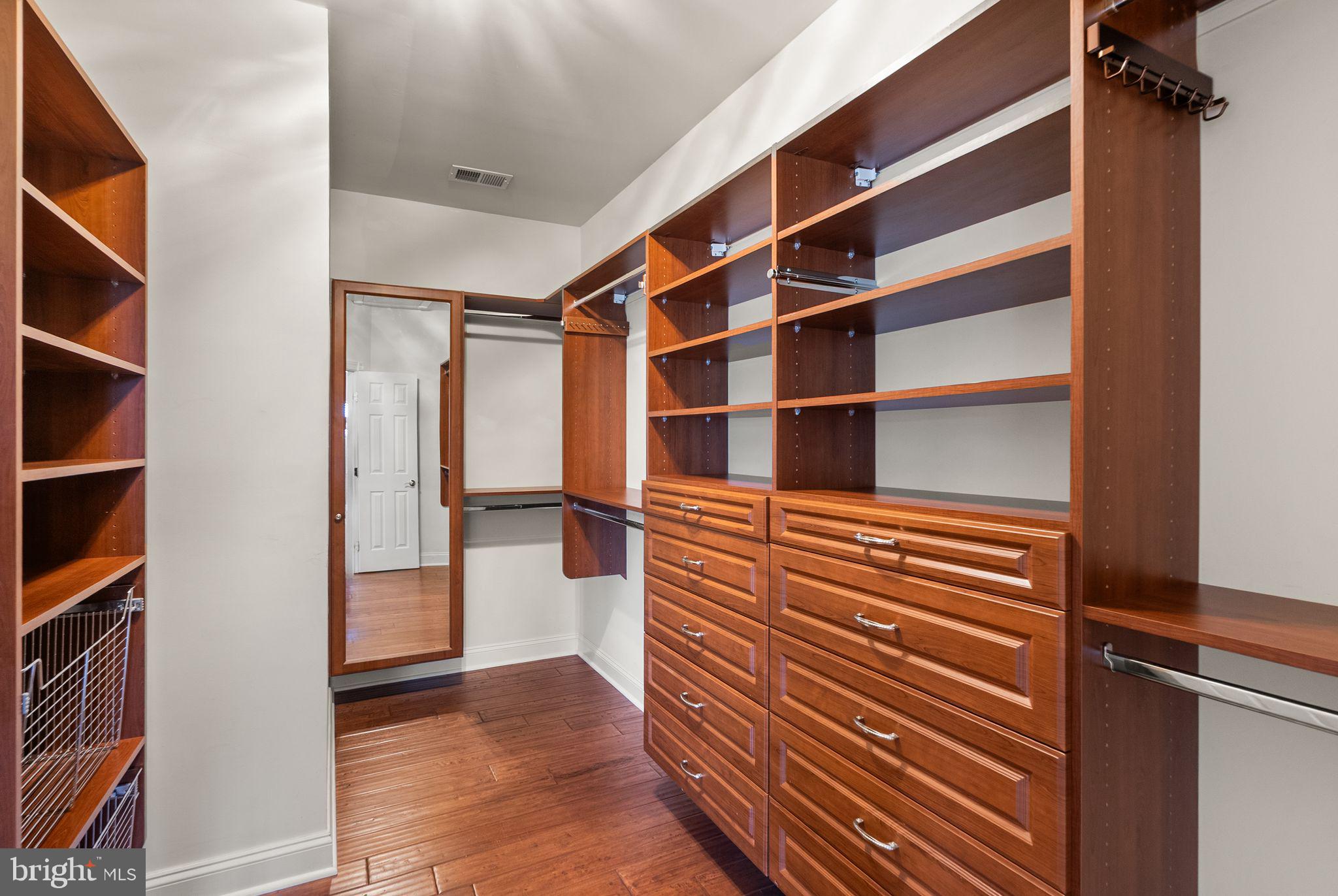 BELMONT COUNTRY CLUB - Residential