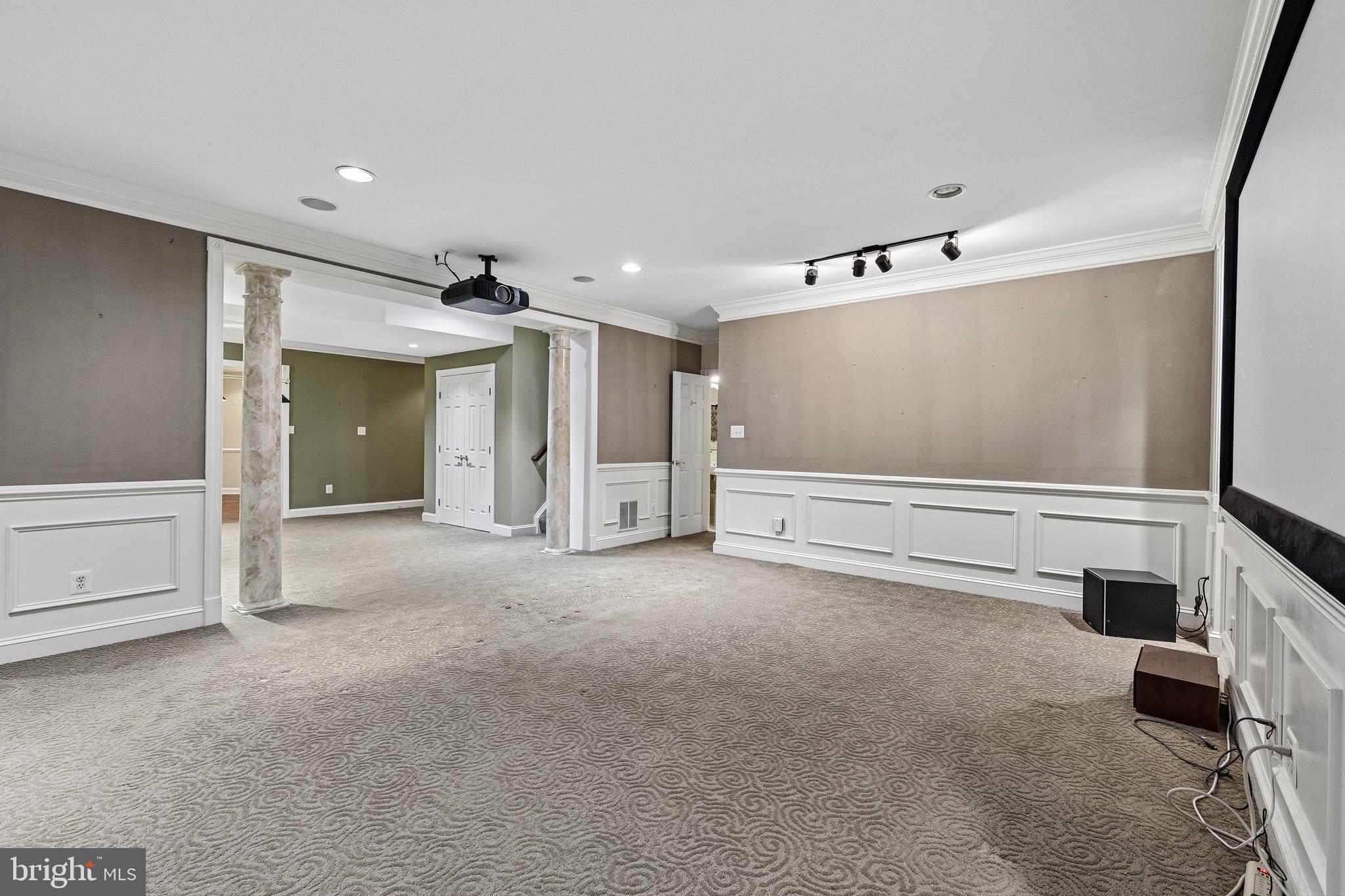 BELMONT COUNTRY CLUB - Residential