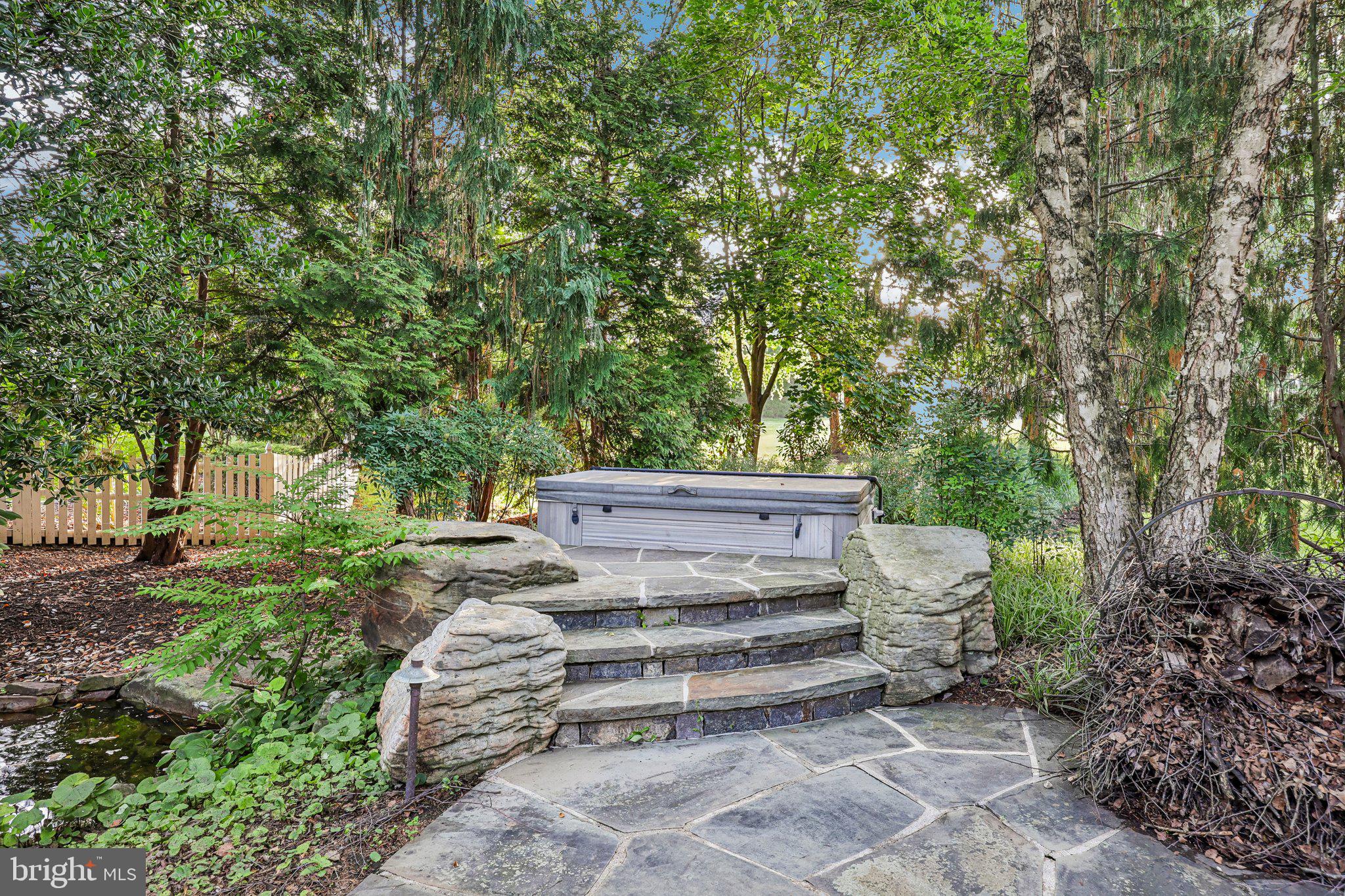 BELMONT COUNTRY CLUB - Residential