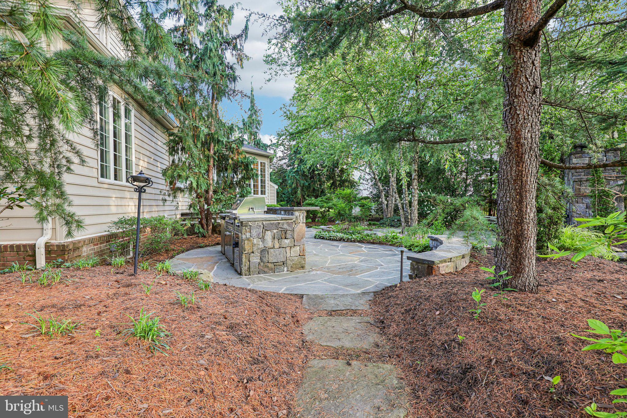 BELMONT COUNTRY CLUB - Residential