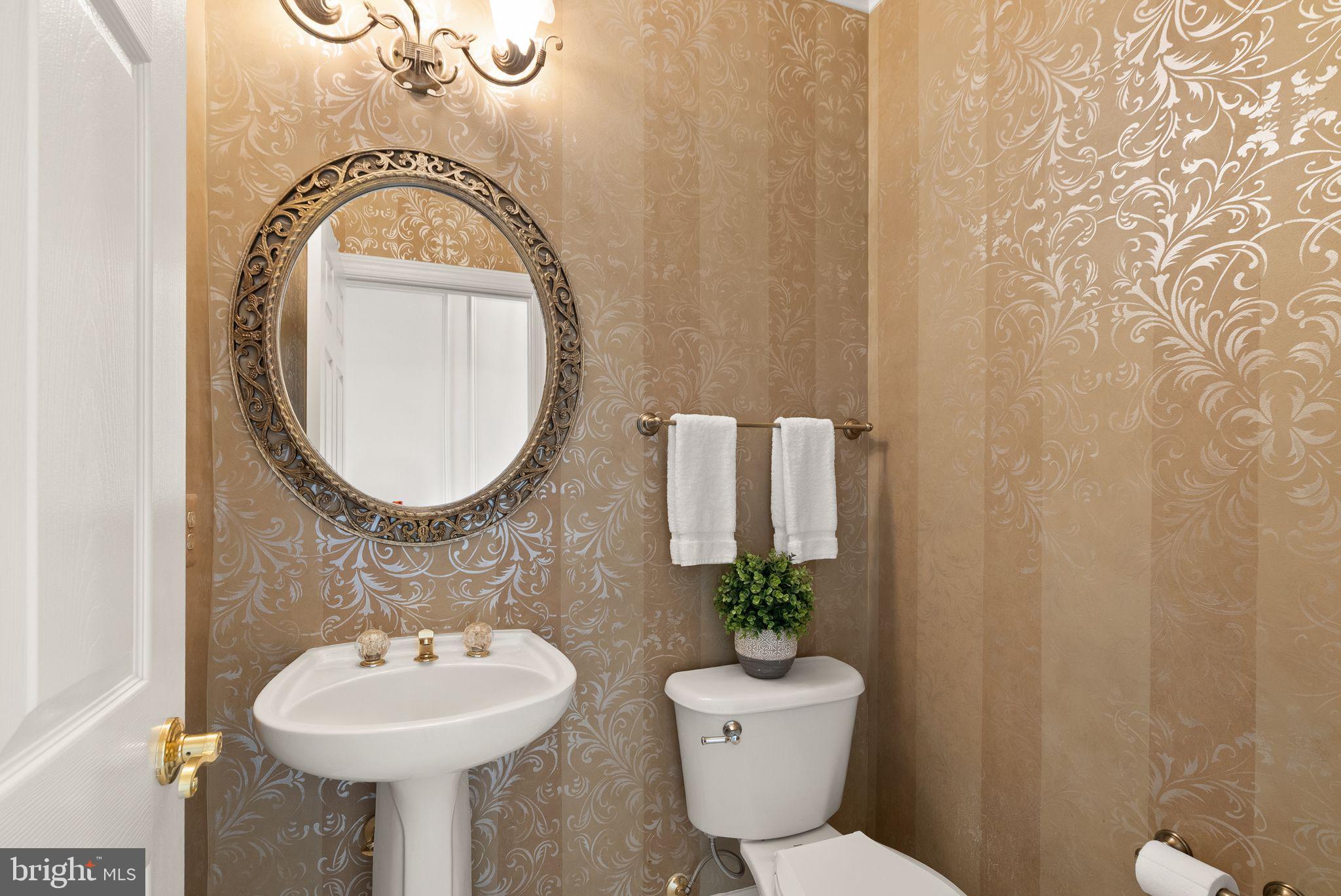 BELMONT COUNTRY CLUB - Residential