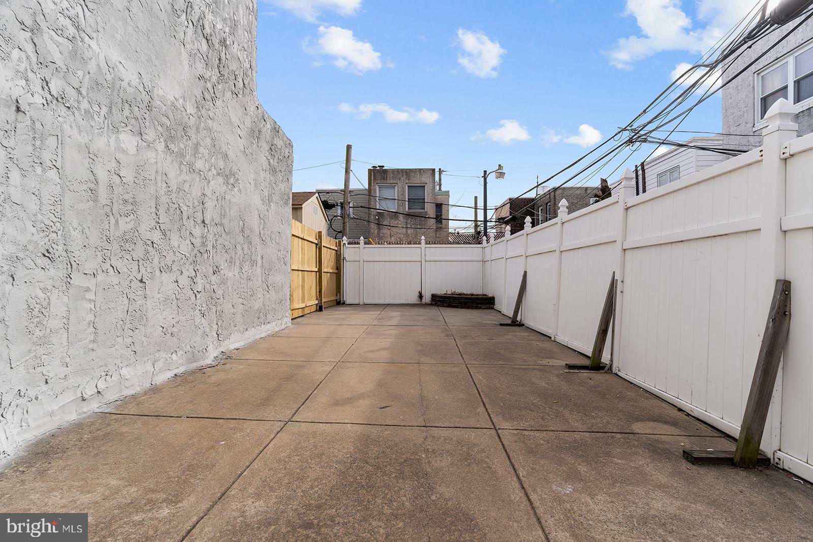 ATTENTION CONTRACTORS, DEVELPORS & ENTREPENEURS TAKE A LOOK AT THIS Vacant Lot Approx. 15 x 68, located on a quiet street in the desirable Port Richmond area of Philadelphia, right off of Aramingo Ave & Allegheny Ave. Surrounded by new construction, in walking distance to shopping centers, pizzerias, corner stores and public transportation. Mins from the Fishtown area of Philadelphia.