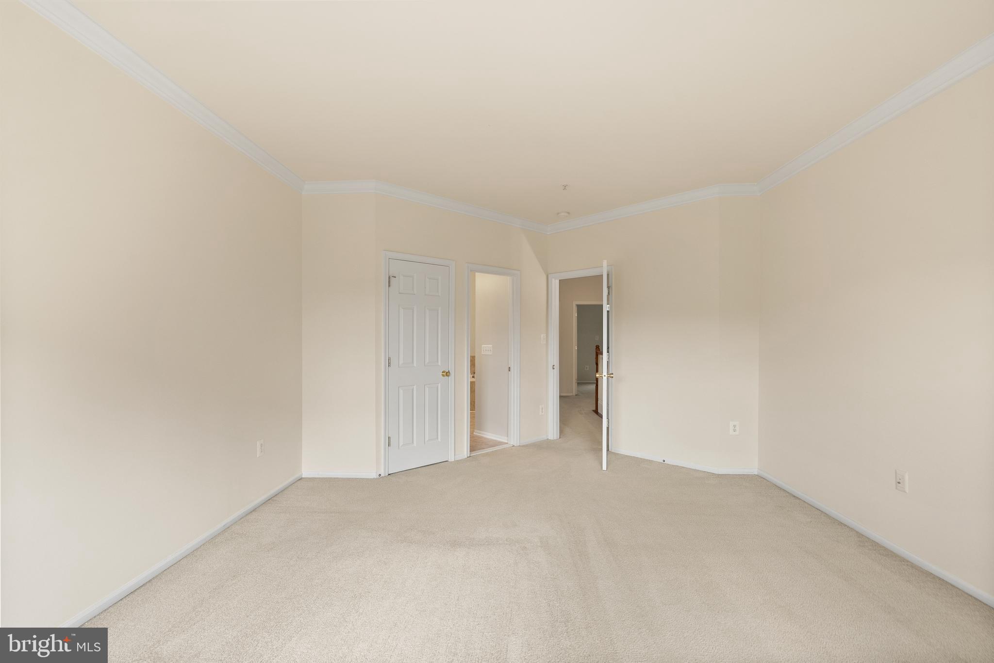 THE TOWNES CONDOMINIUM - Residential