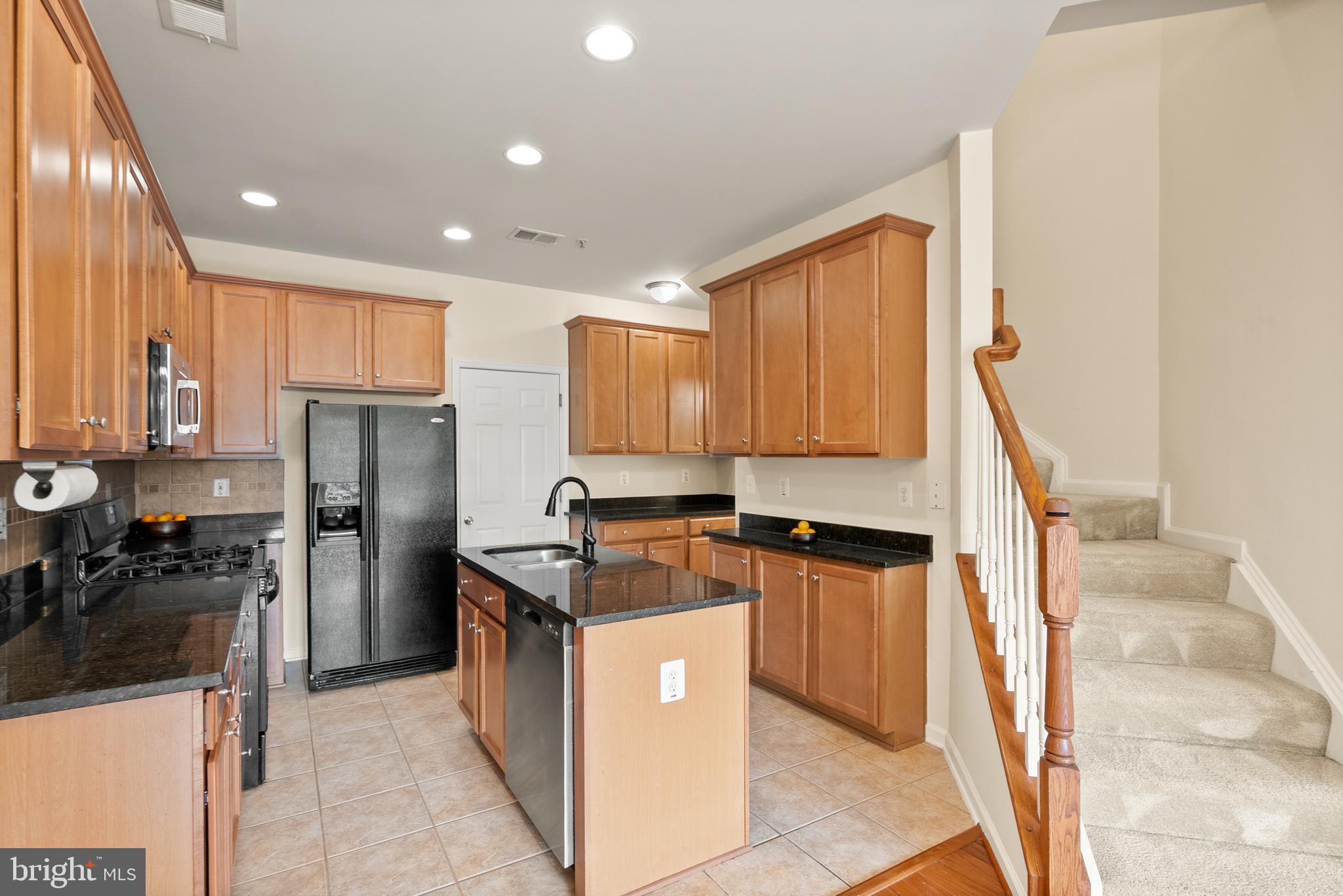 THE TOWNES CONDOMINIUM - Residential