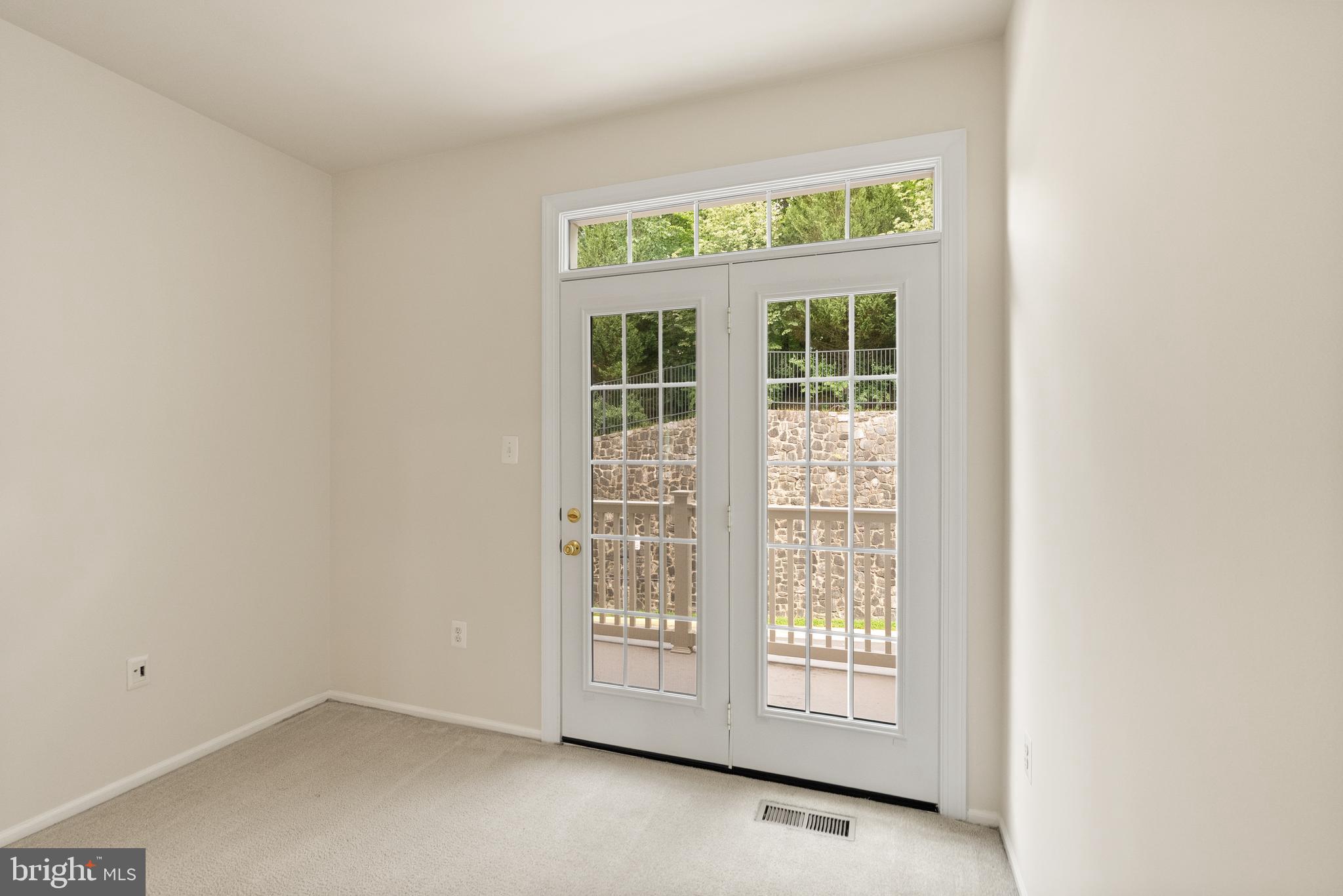THE TOWNES CONDOMINIUM - Residential