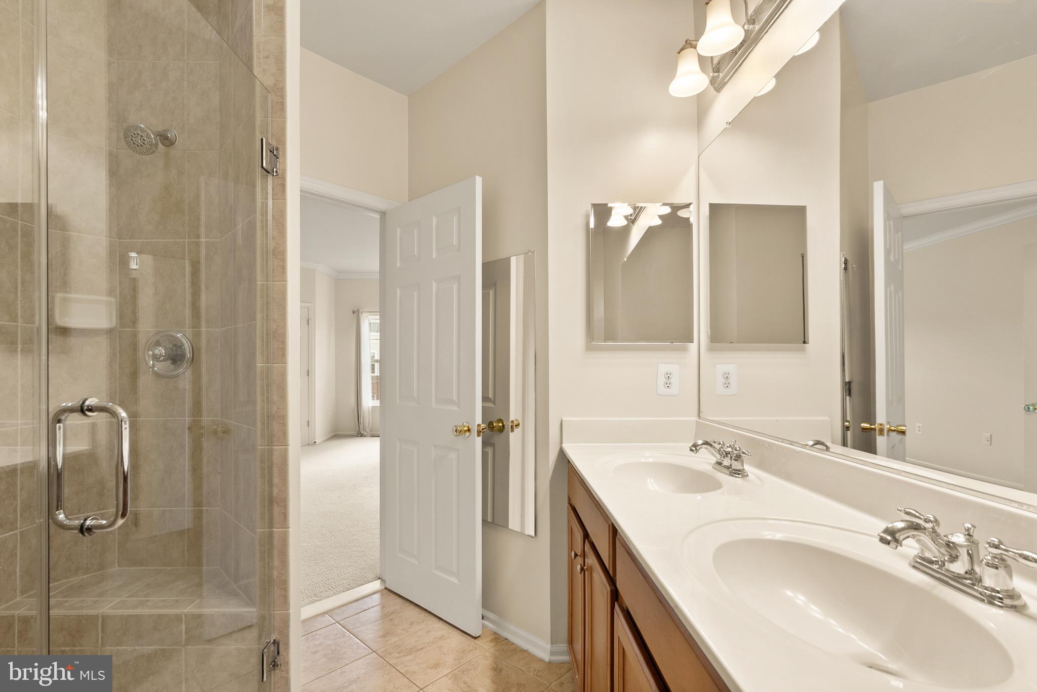 THE TOWNES CONDOMINIUM - Residential