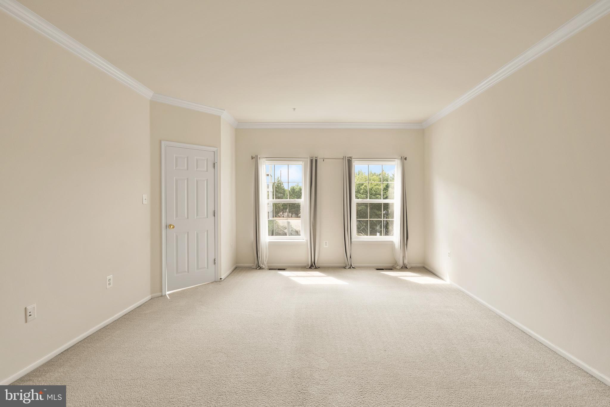 THE TOWNES CONDOMINIUM - Residential