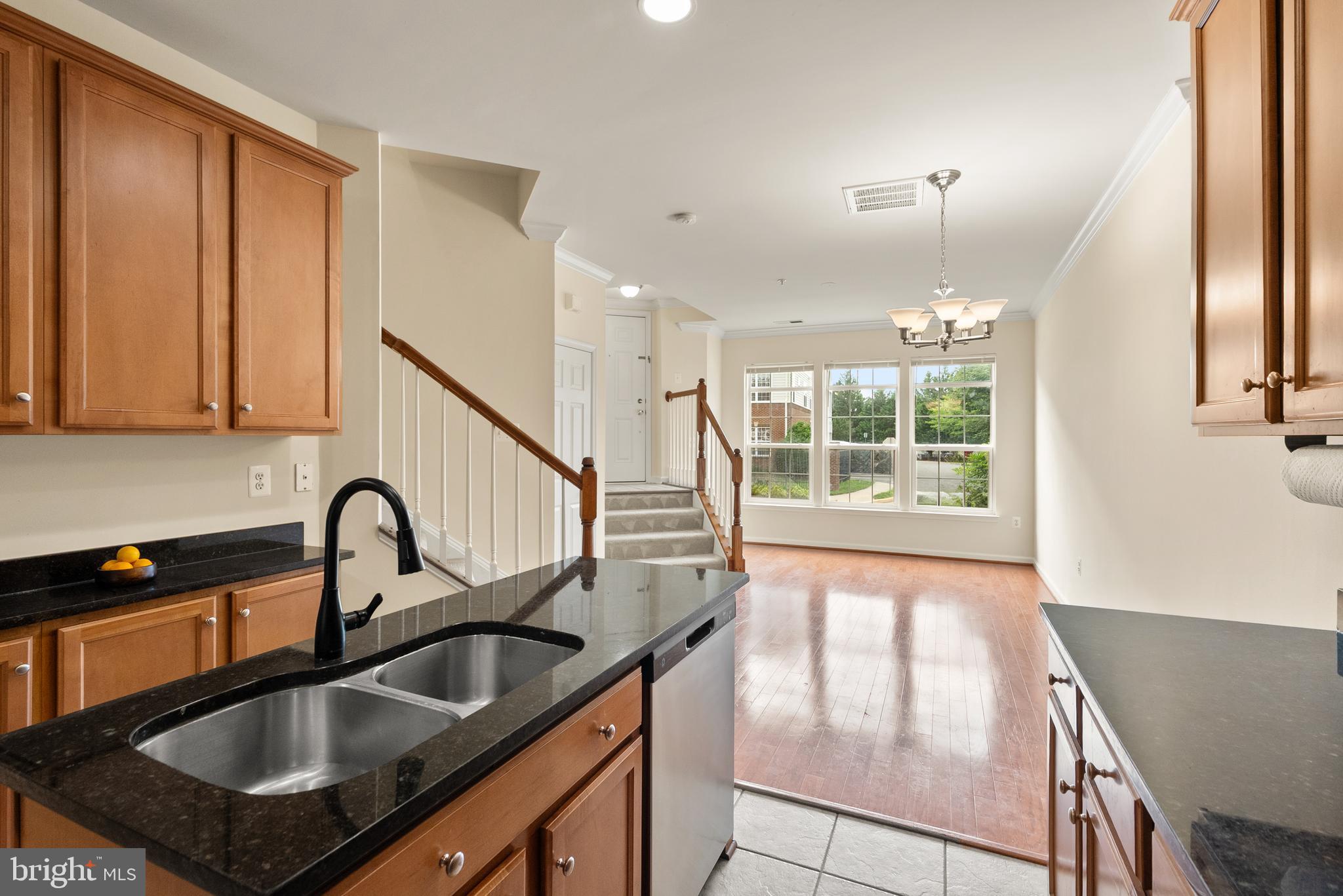 THE TOWNES CONDOMINIUM - Residential