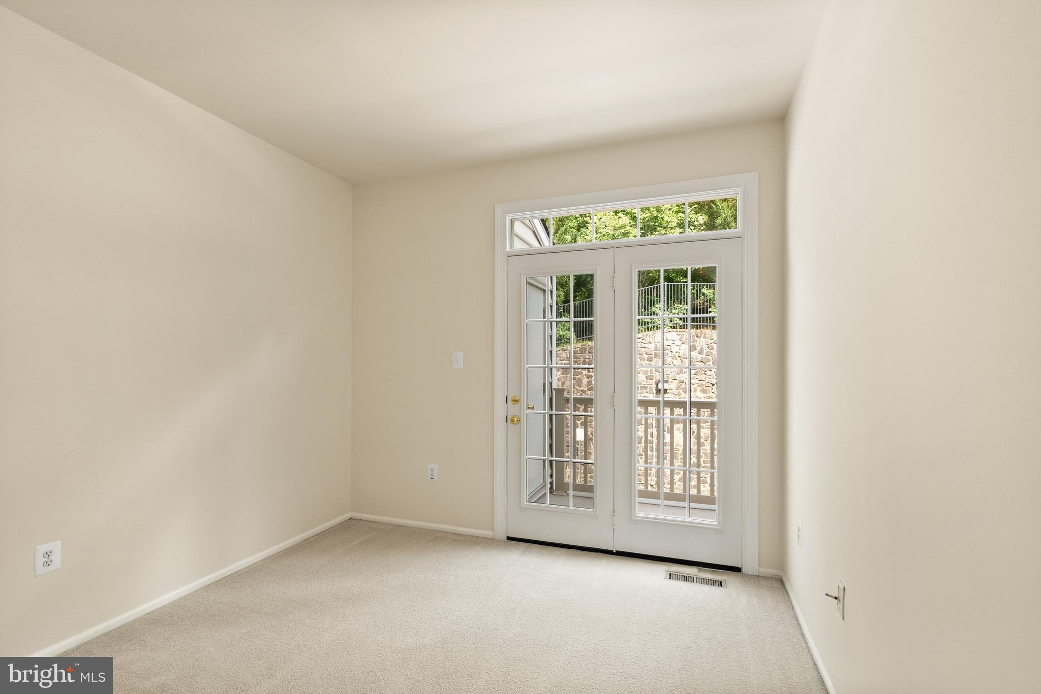 THE TOWNES CONDOMINIUM - Residential