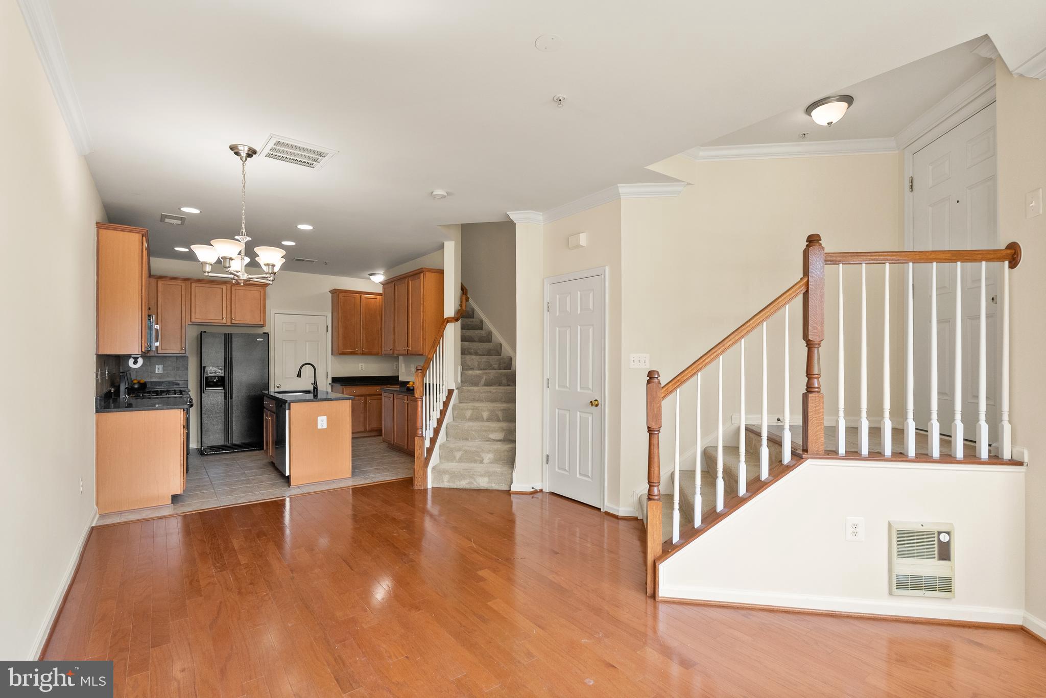 THE TOWNES CONDOMINIUM - Residential