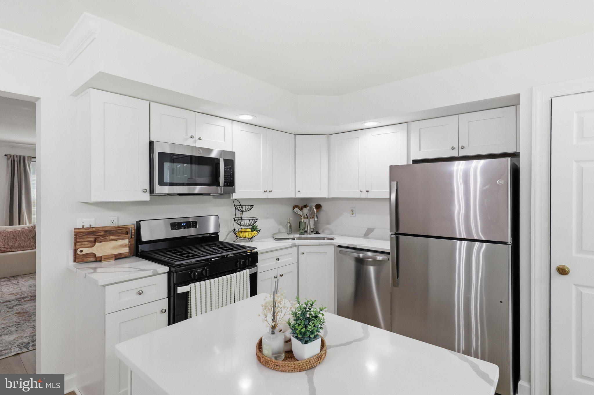 SHEPHERD HILLS - Residential