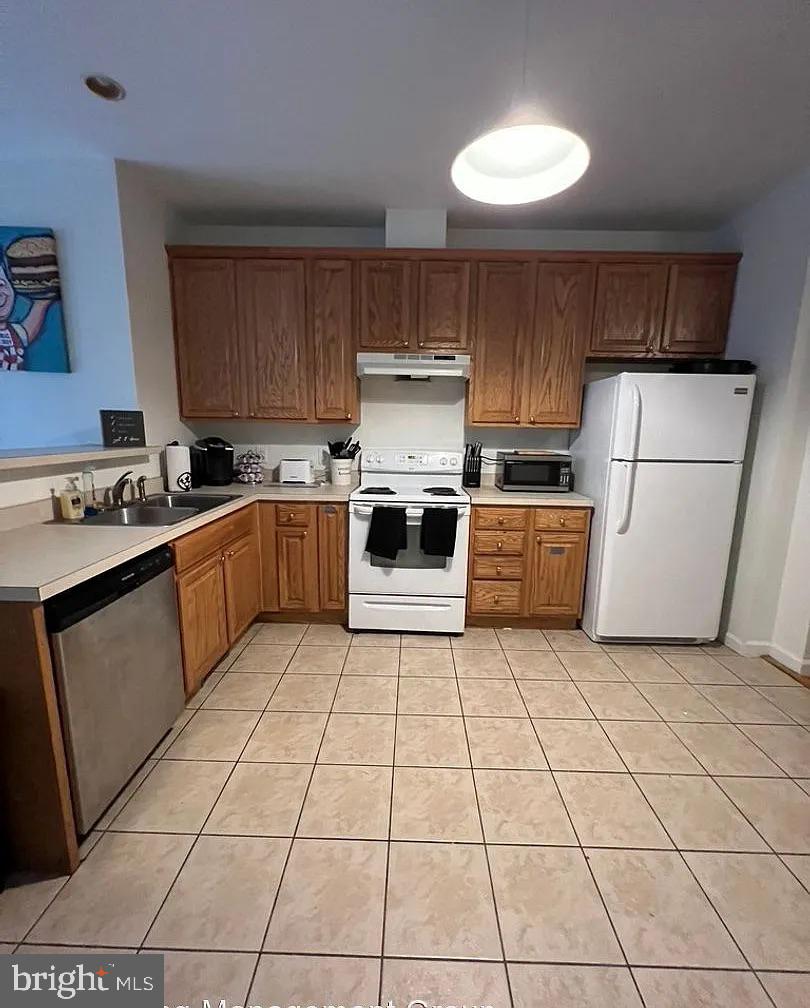 TEMPLE UNIVERSITY - Residential