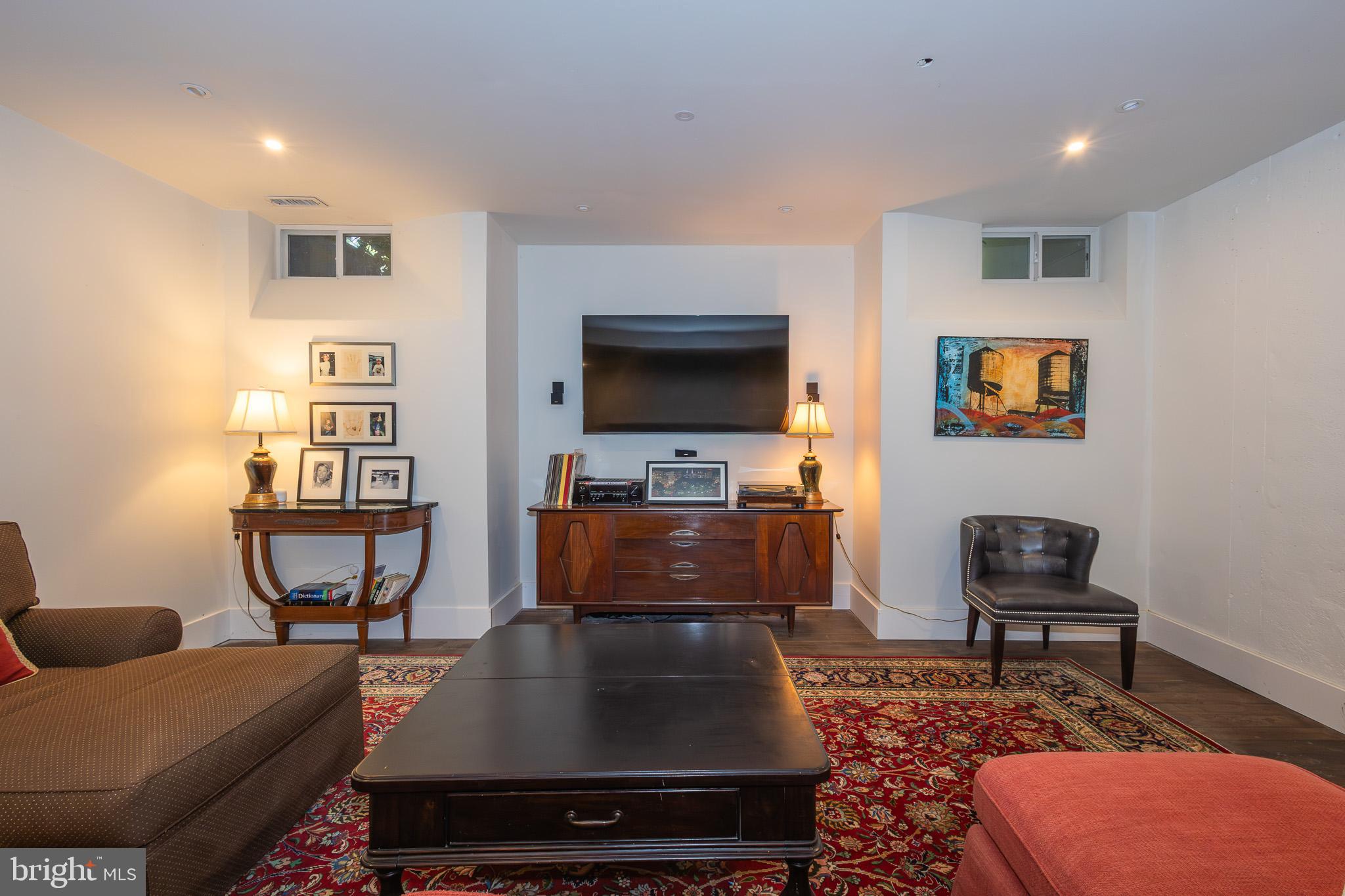 EASTPORT - Residential