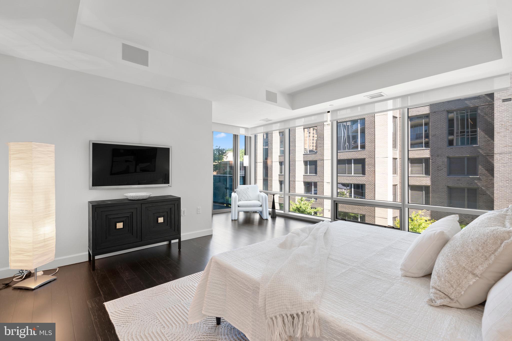 ROSSLYN - Residential