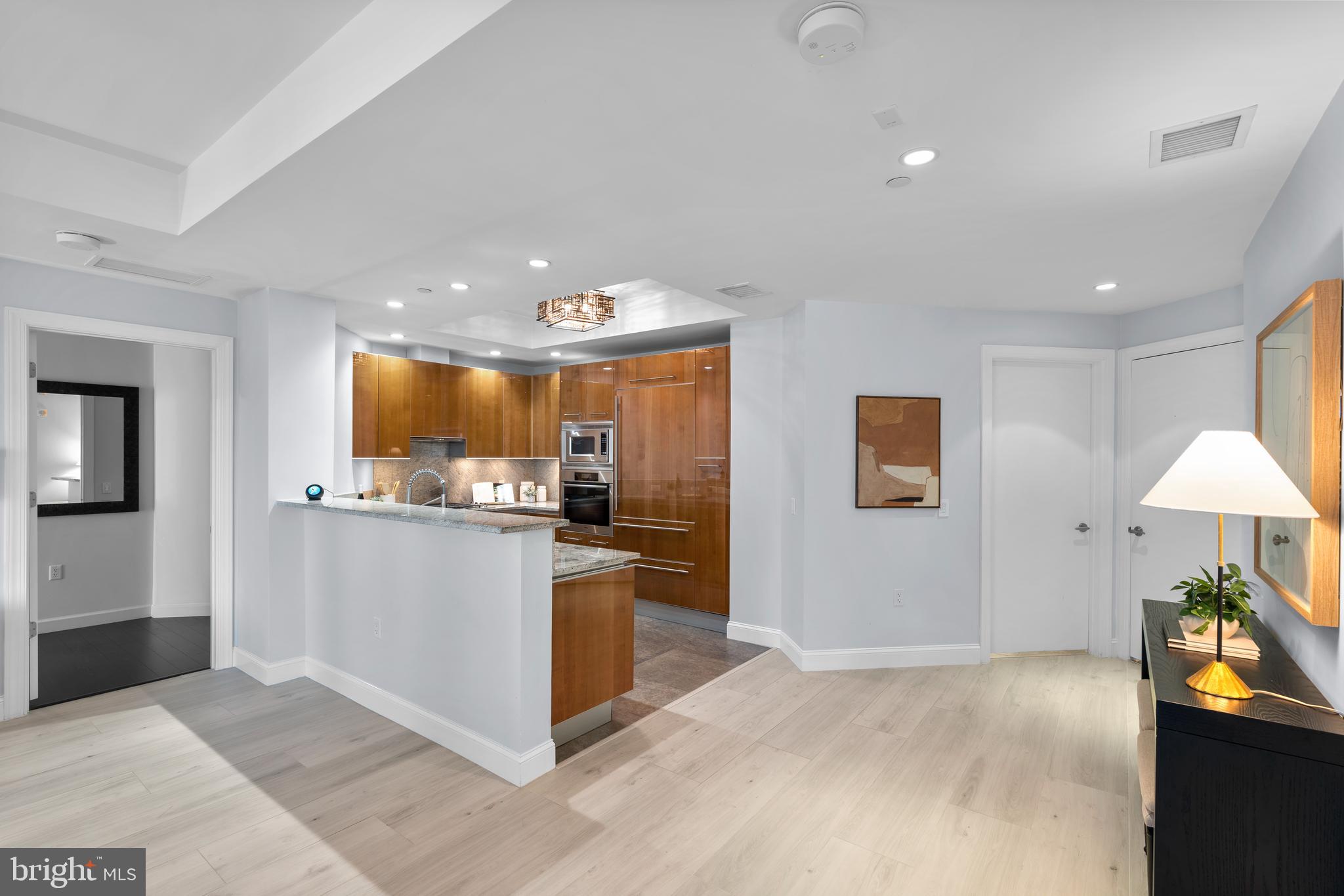 ROSSLYN - Residential
