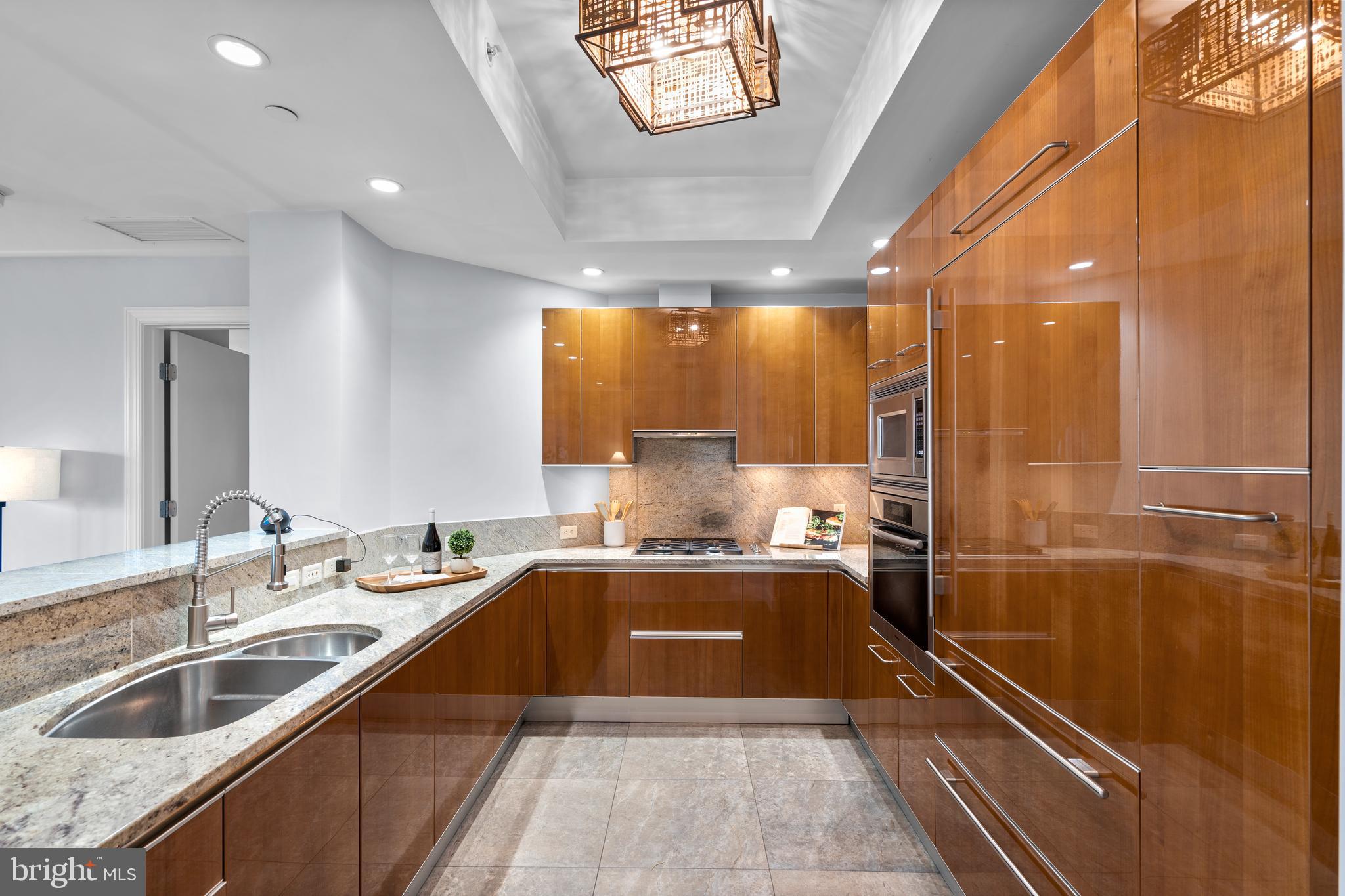 ROSSLYN - Residential
