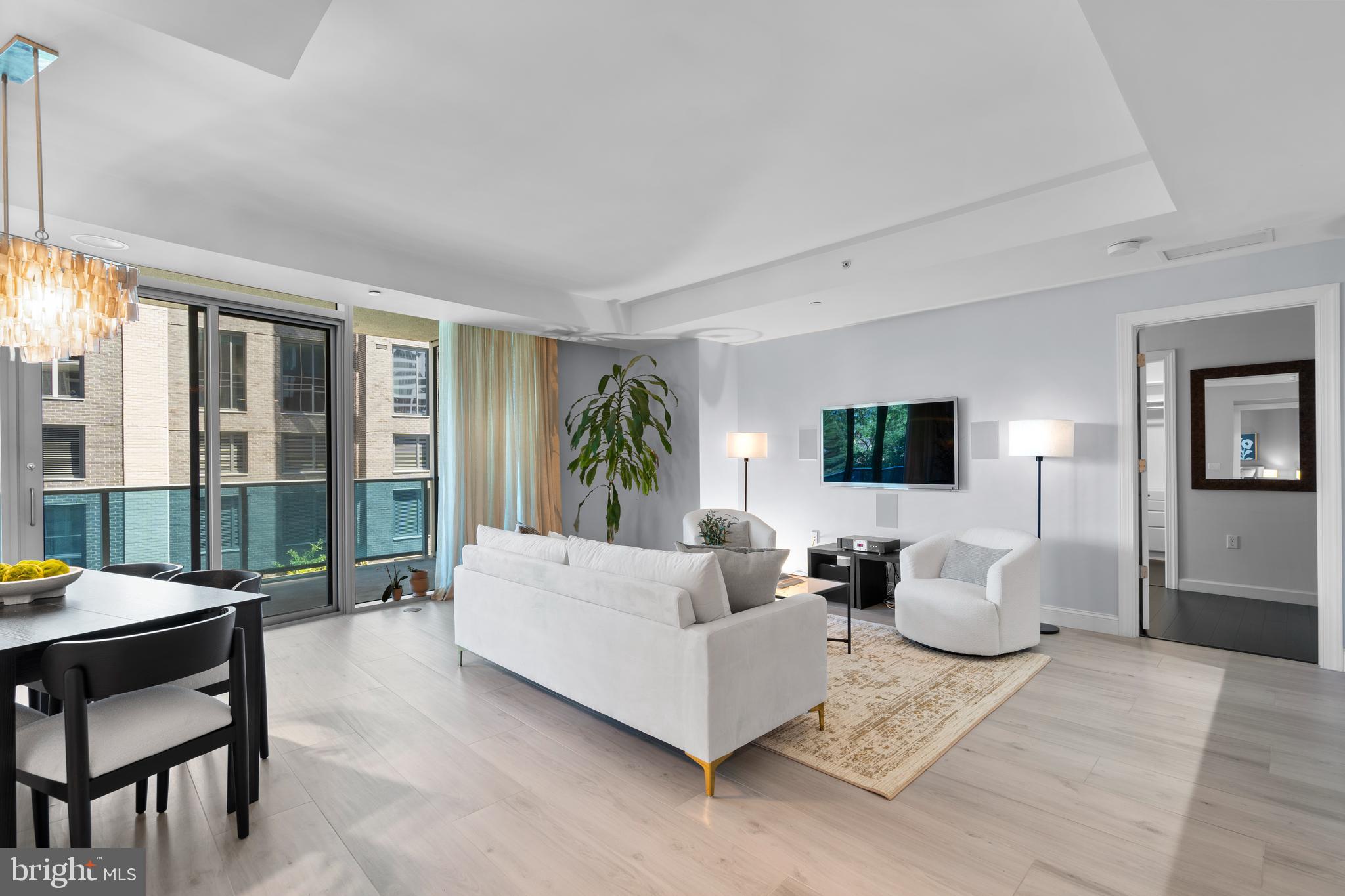ROSSLYN - Residential
