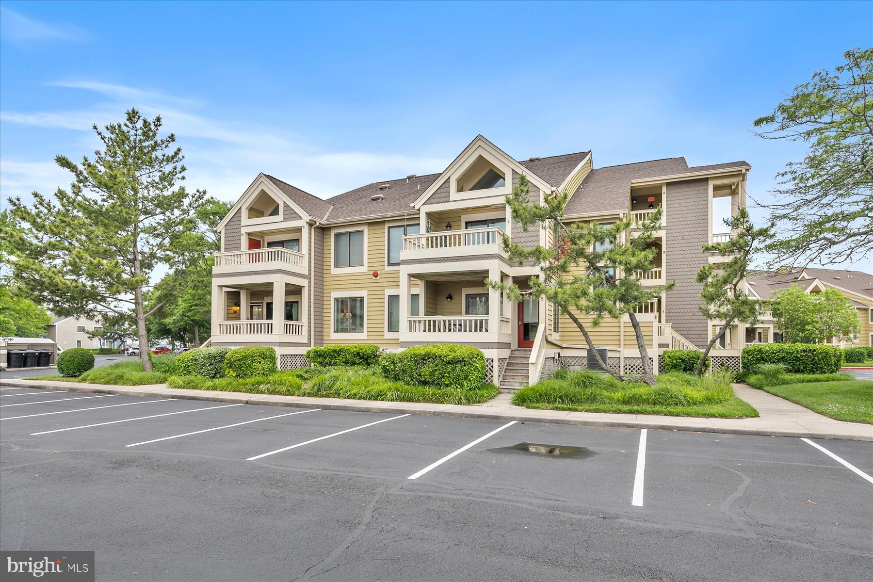 HERON HARBOUR - Residential