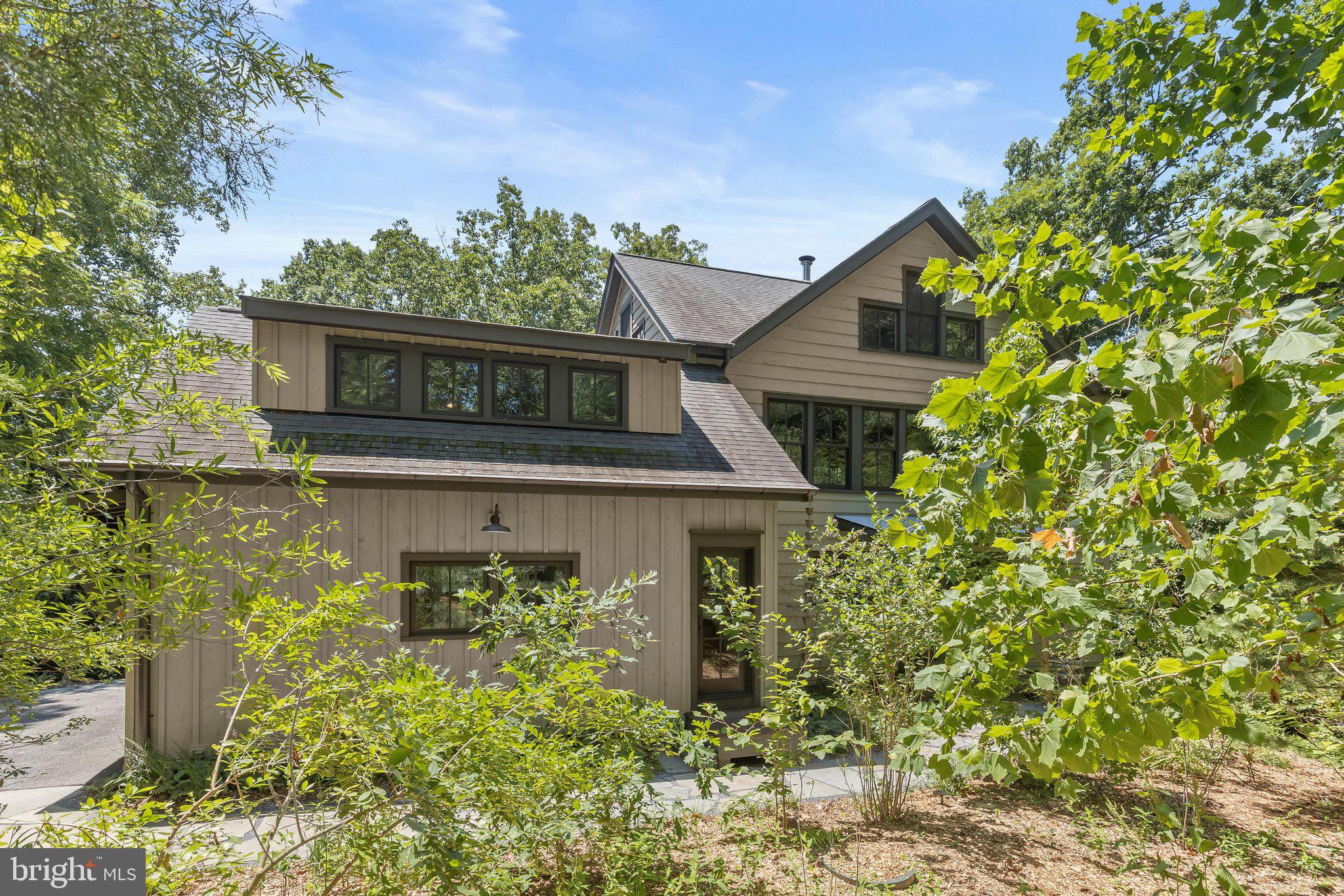 BRIAR CLIFF - Residential