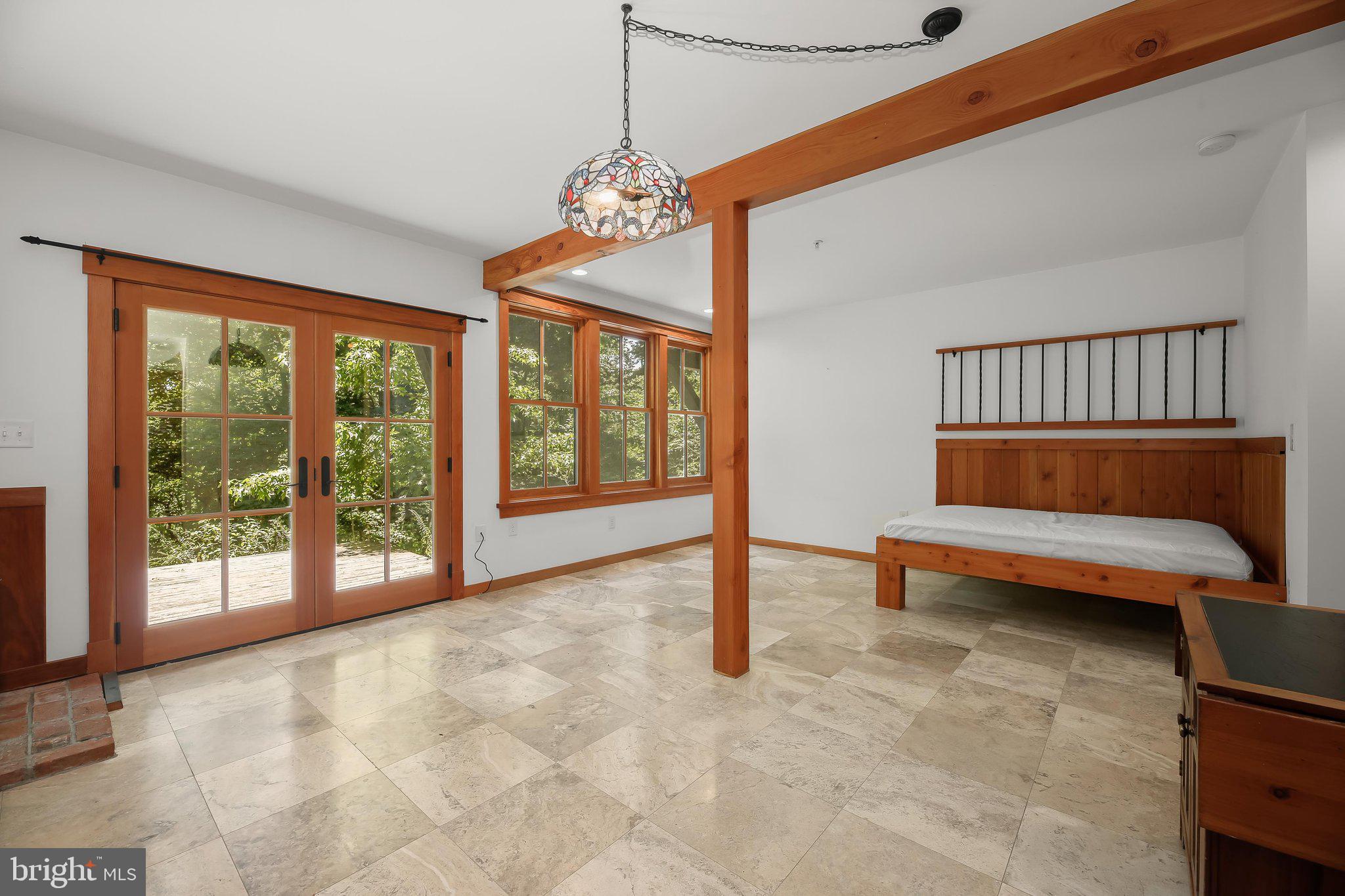 BRIAR CLIFF - Residential