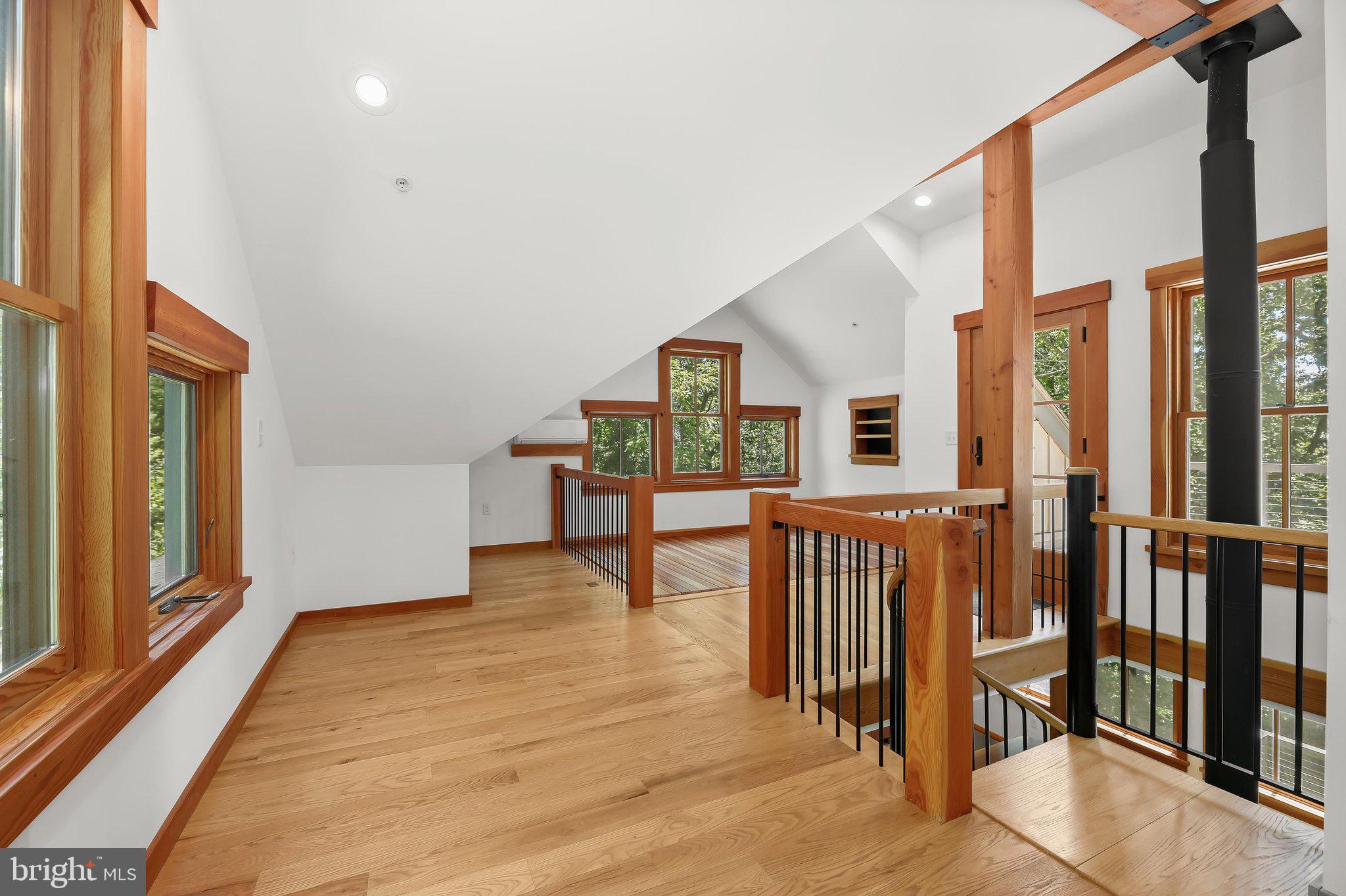 BRIAR CLIFF - Residential