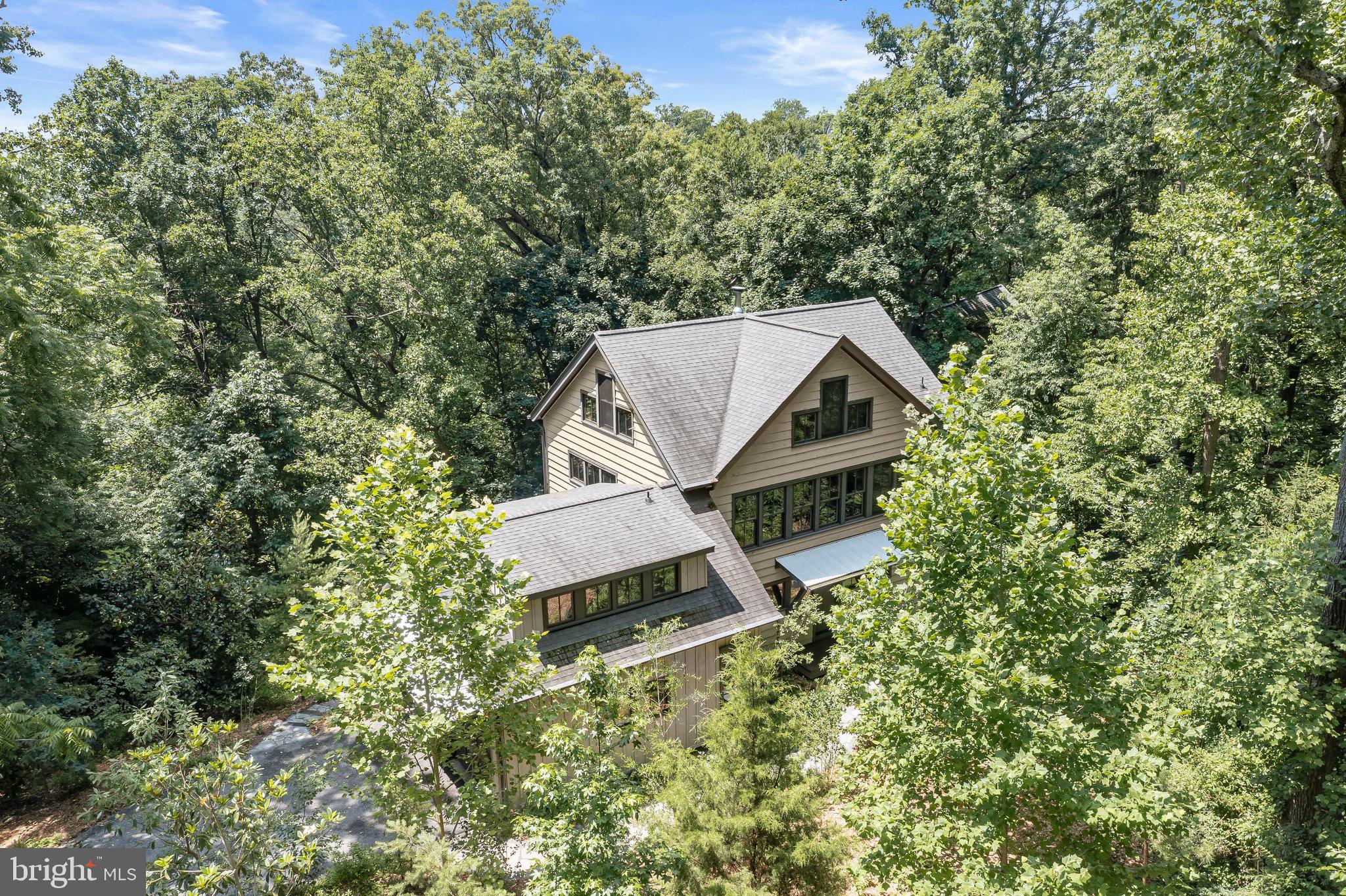 BRIAR CLIFF - Residential