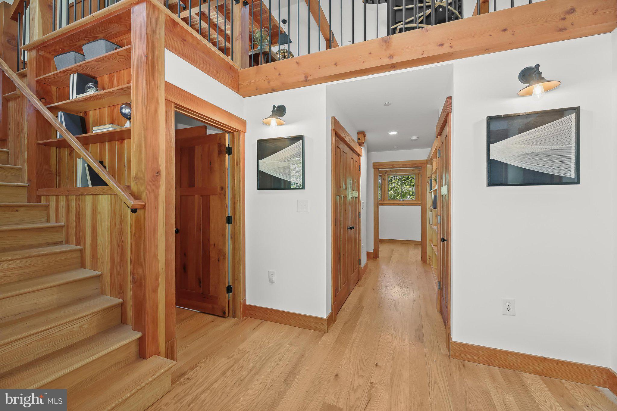 BRIAR CLIFF - Residential