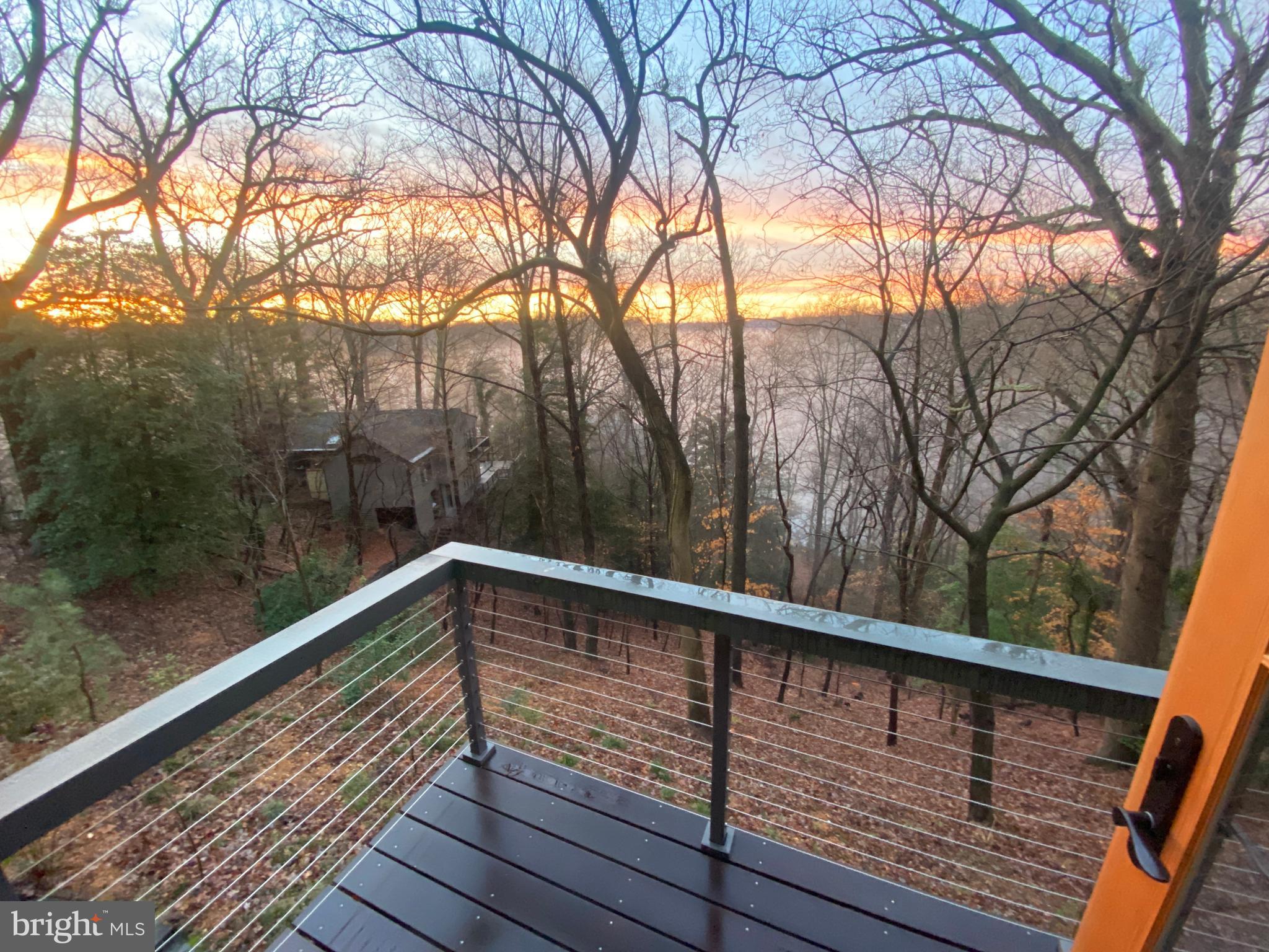 BRIAR CLIFF - Residential