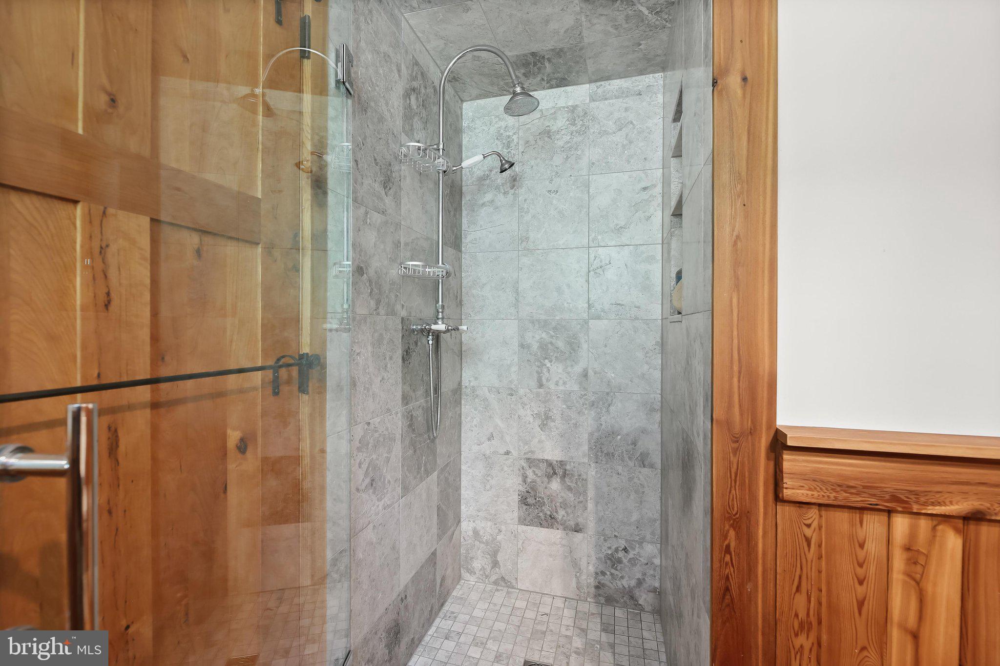 BRIAR CLIFF - Residential