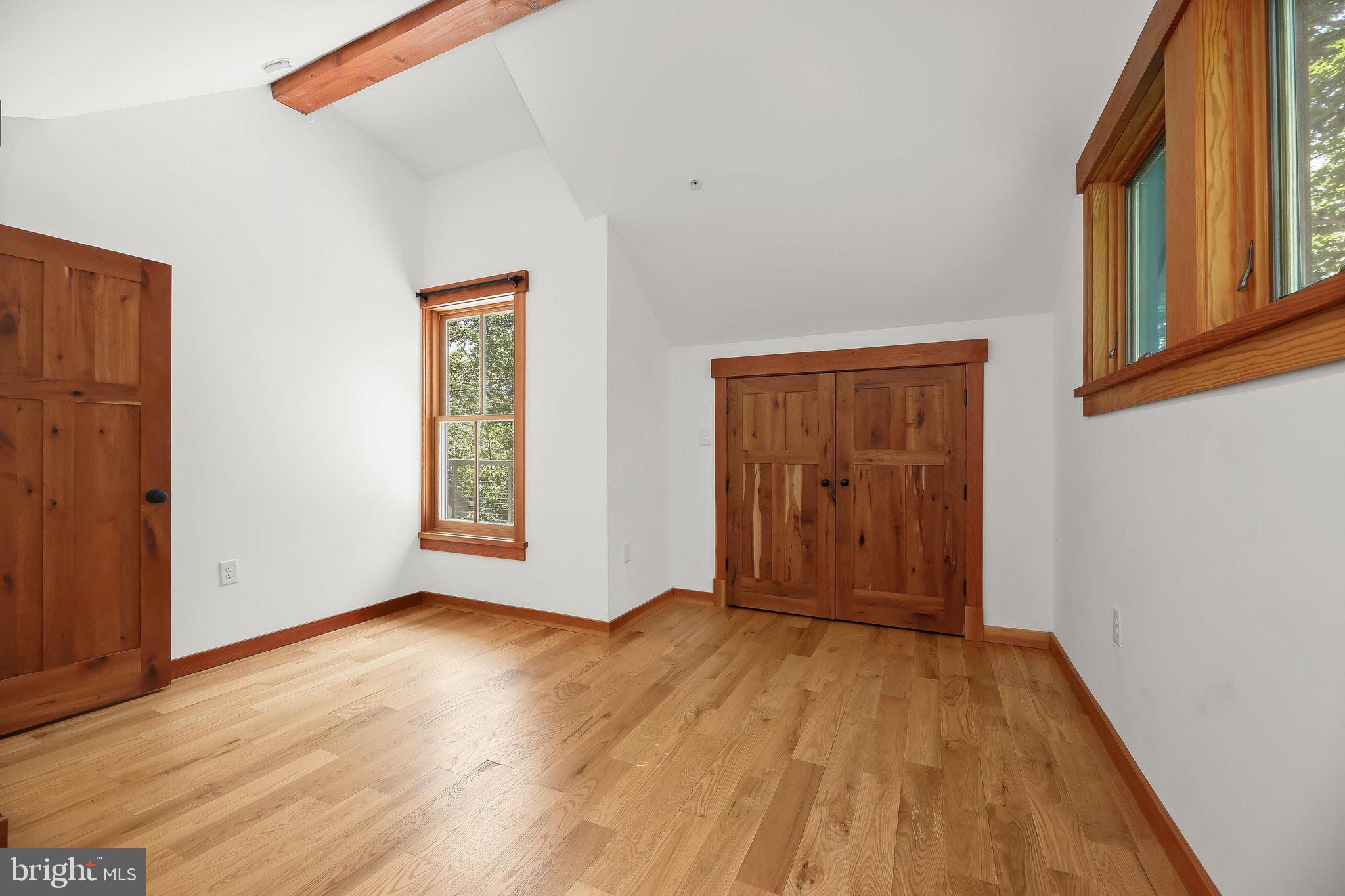BRIAR CLIFF - Residential