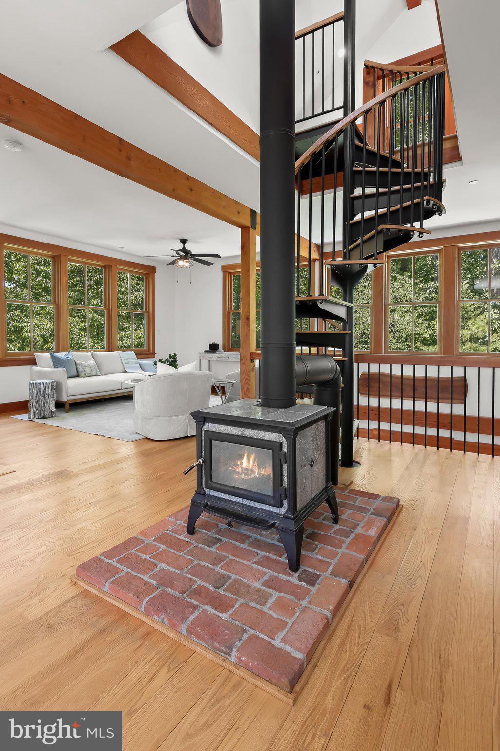 BRIAR CLIFF - Residential