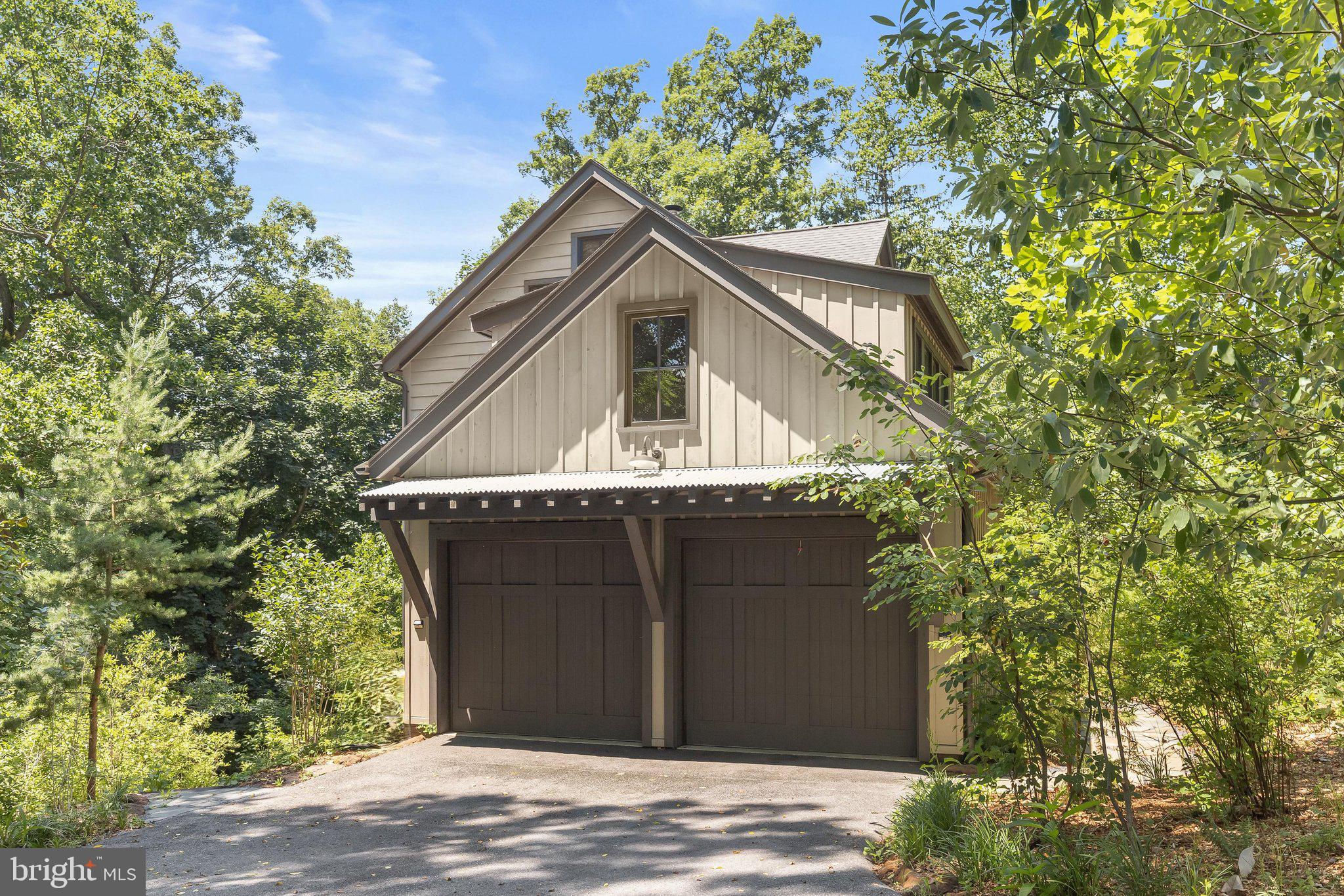 BRIAR CLIFF - Residential
