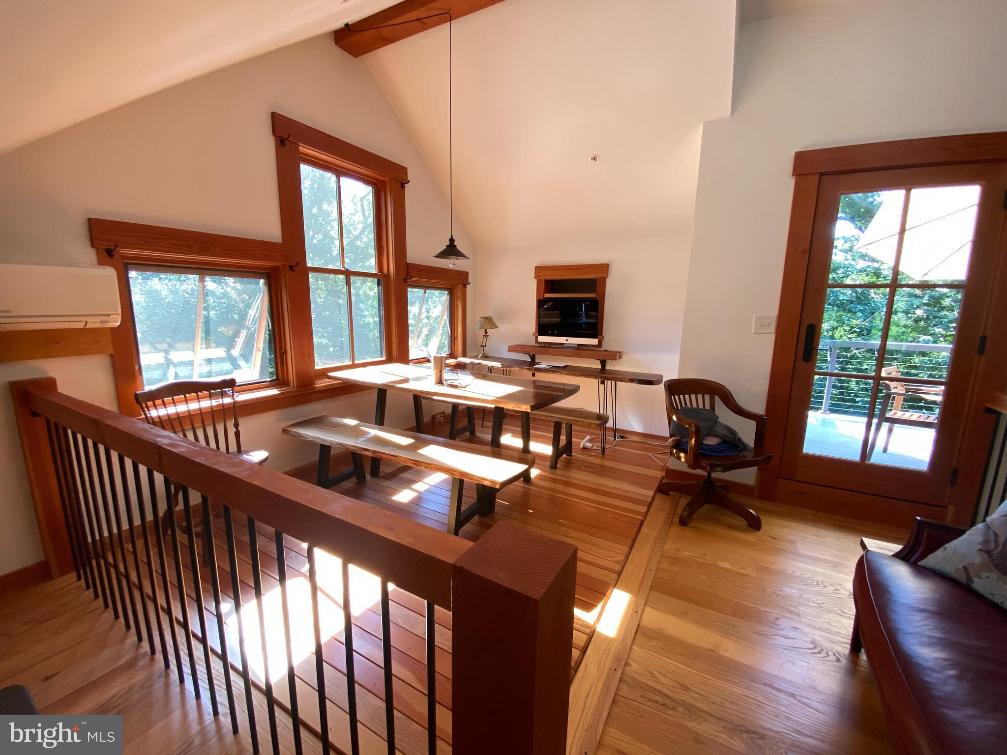 BRIAR CLIFF - Residential