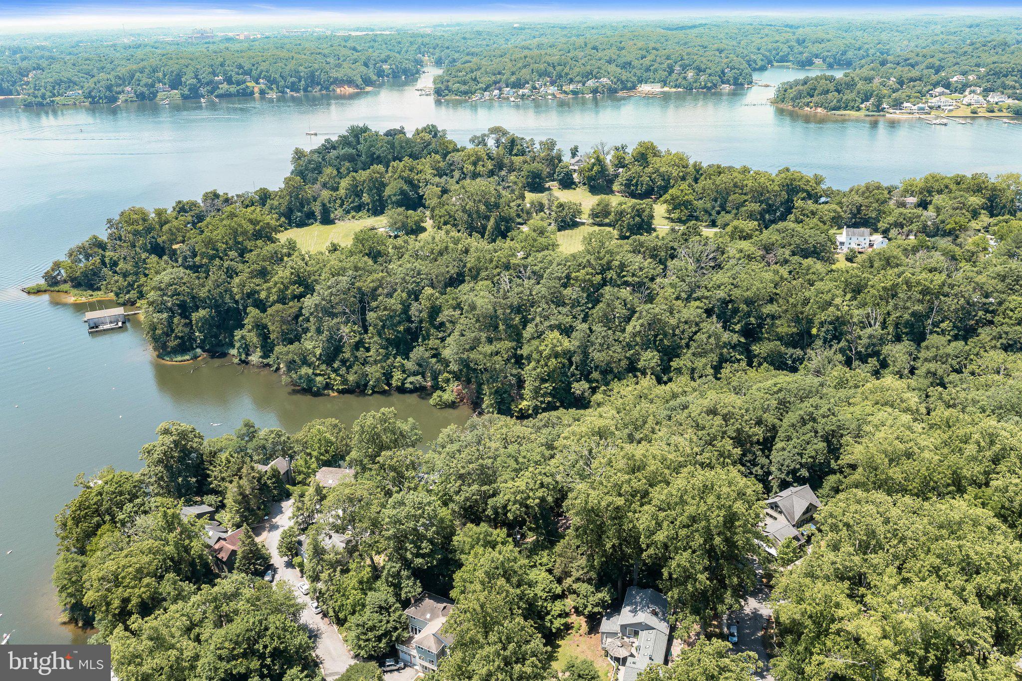 BRIAR CLIFF - Residential