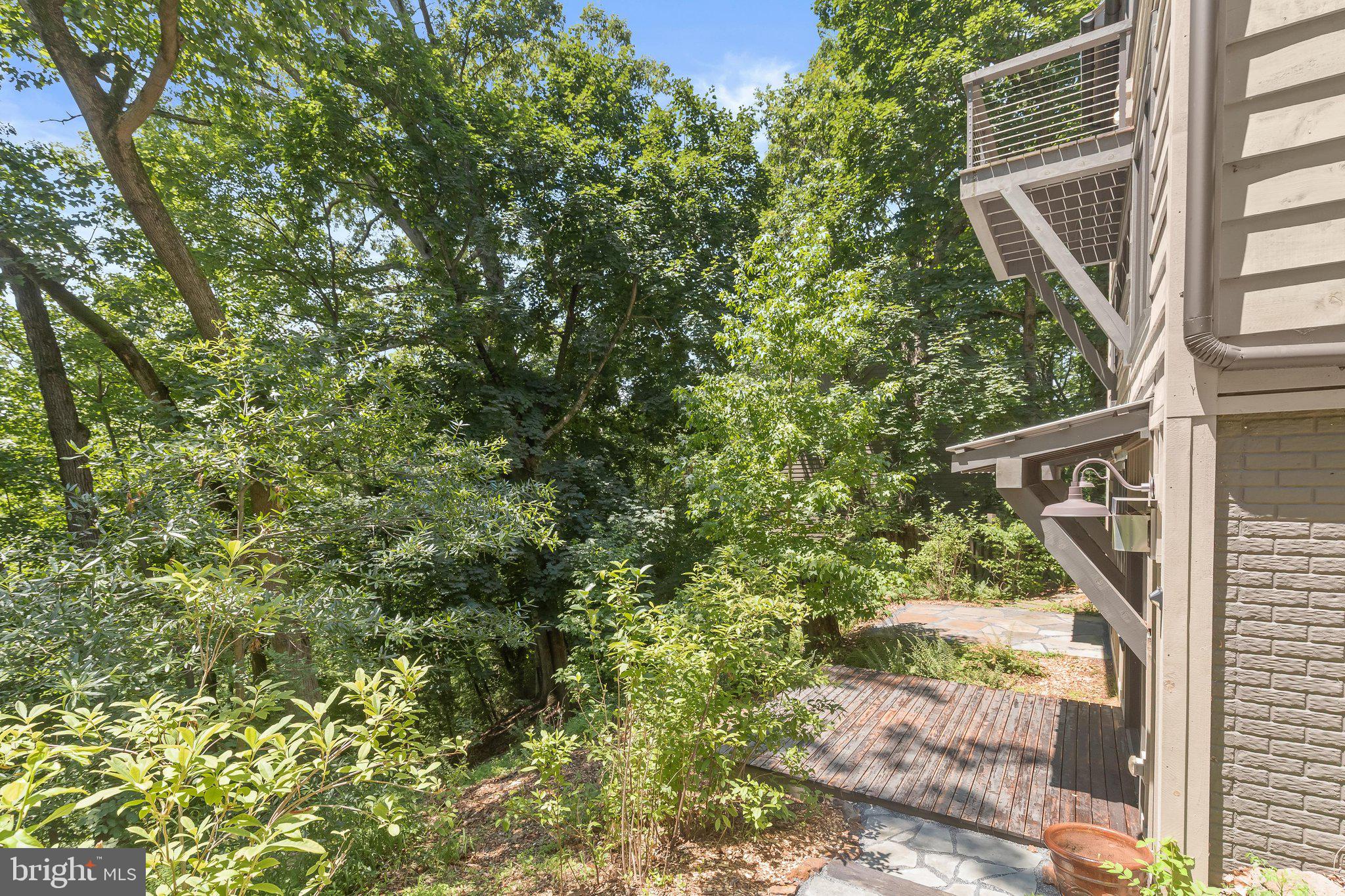 BRIAR CLIFF - Residential