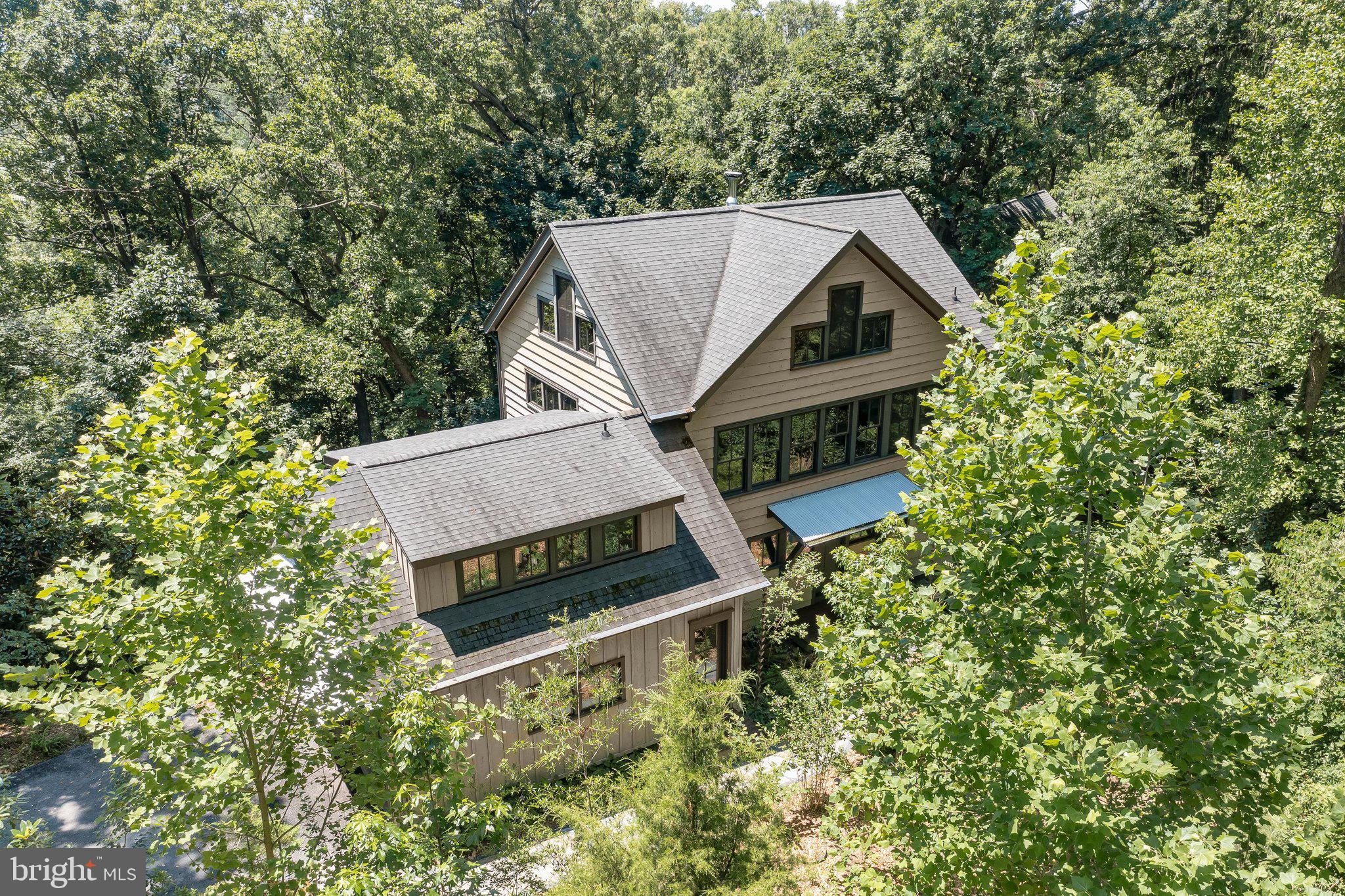 BRIAR CLIFF - Residential