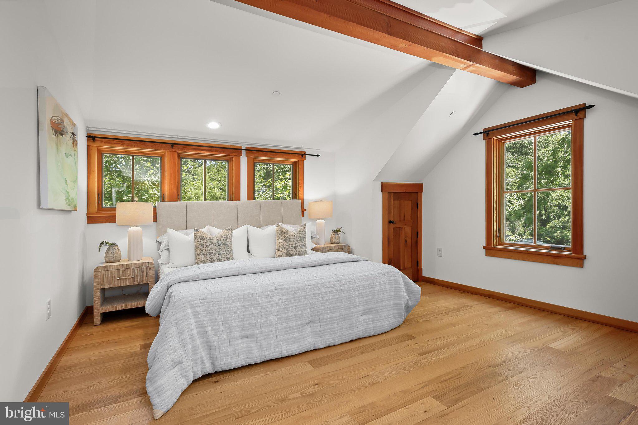 BRIAR CLIFF - Residential