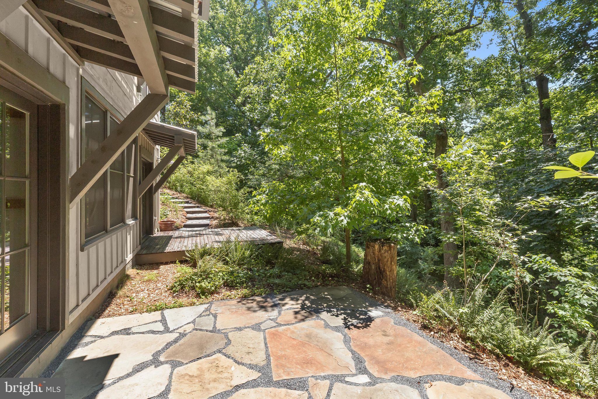 BRIAR CLIFF - Residential