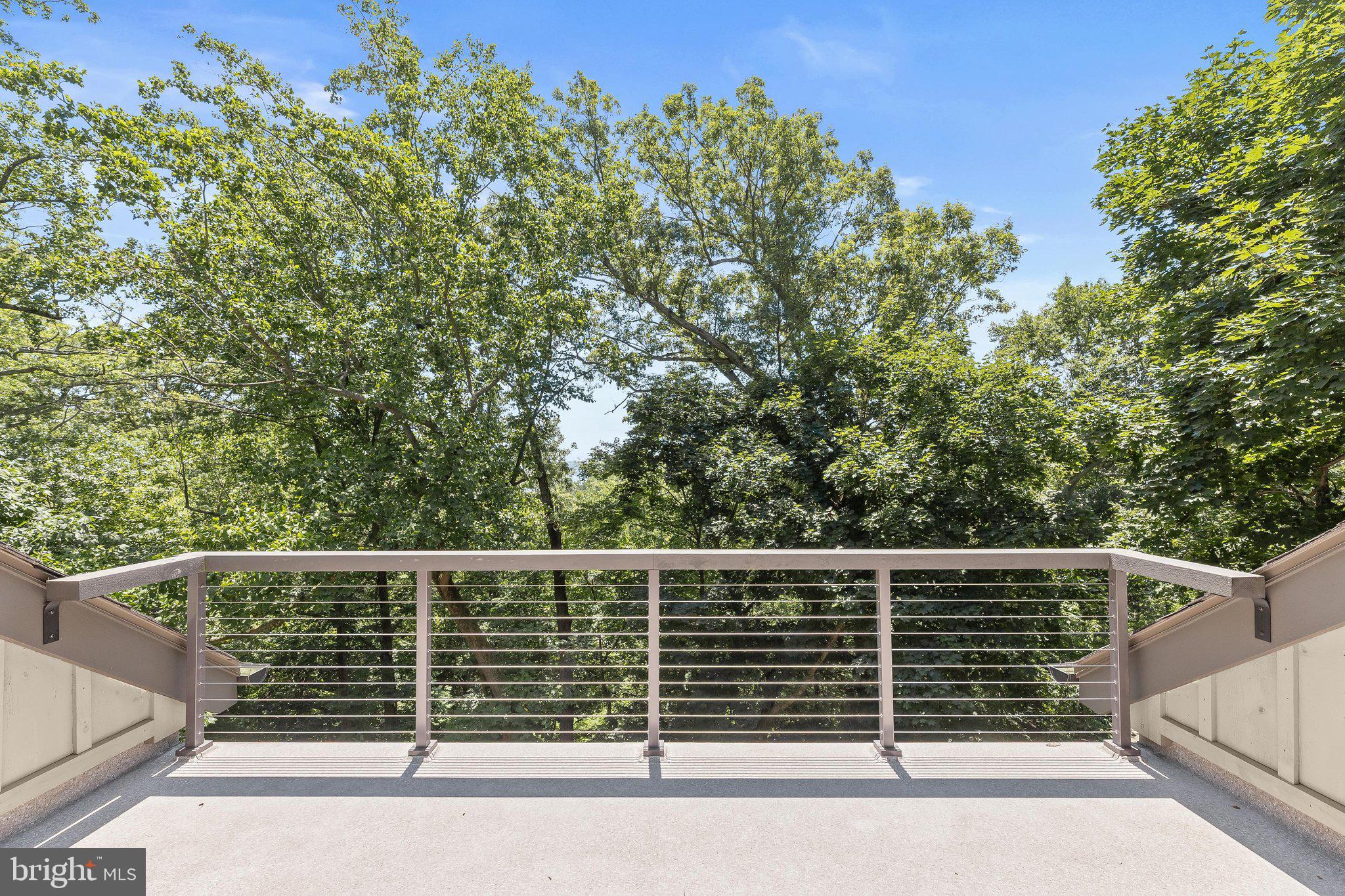BRIAR CLIFF - Residential