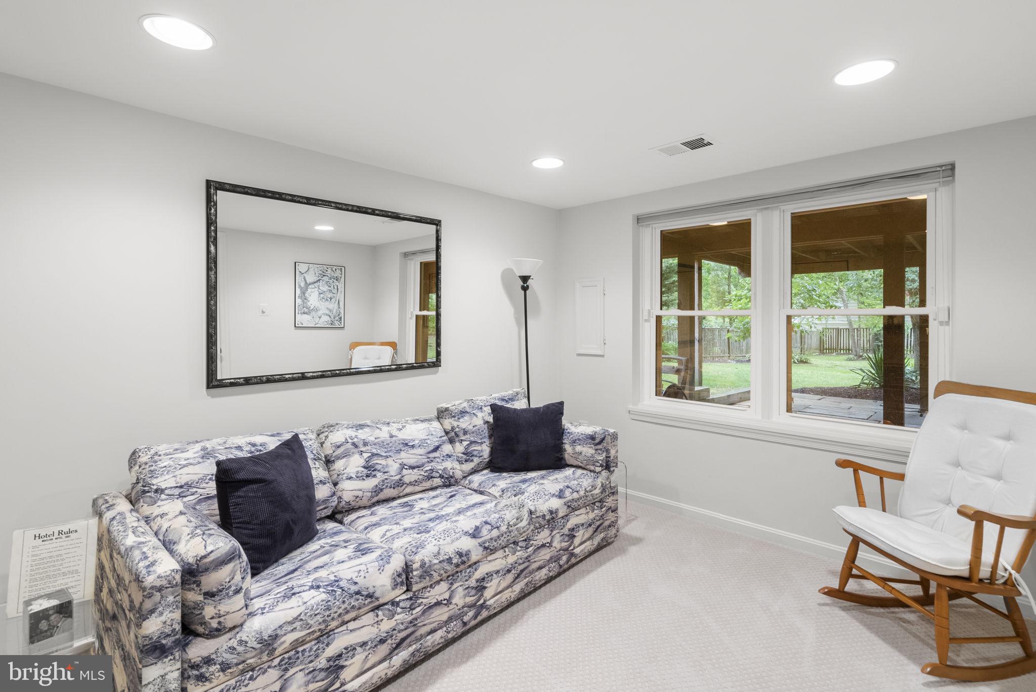 TIMBERLAWN - Residential