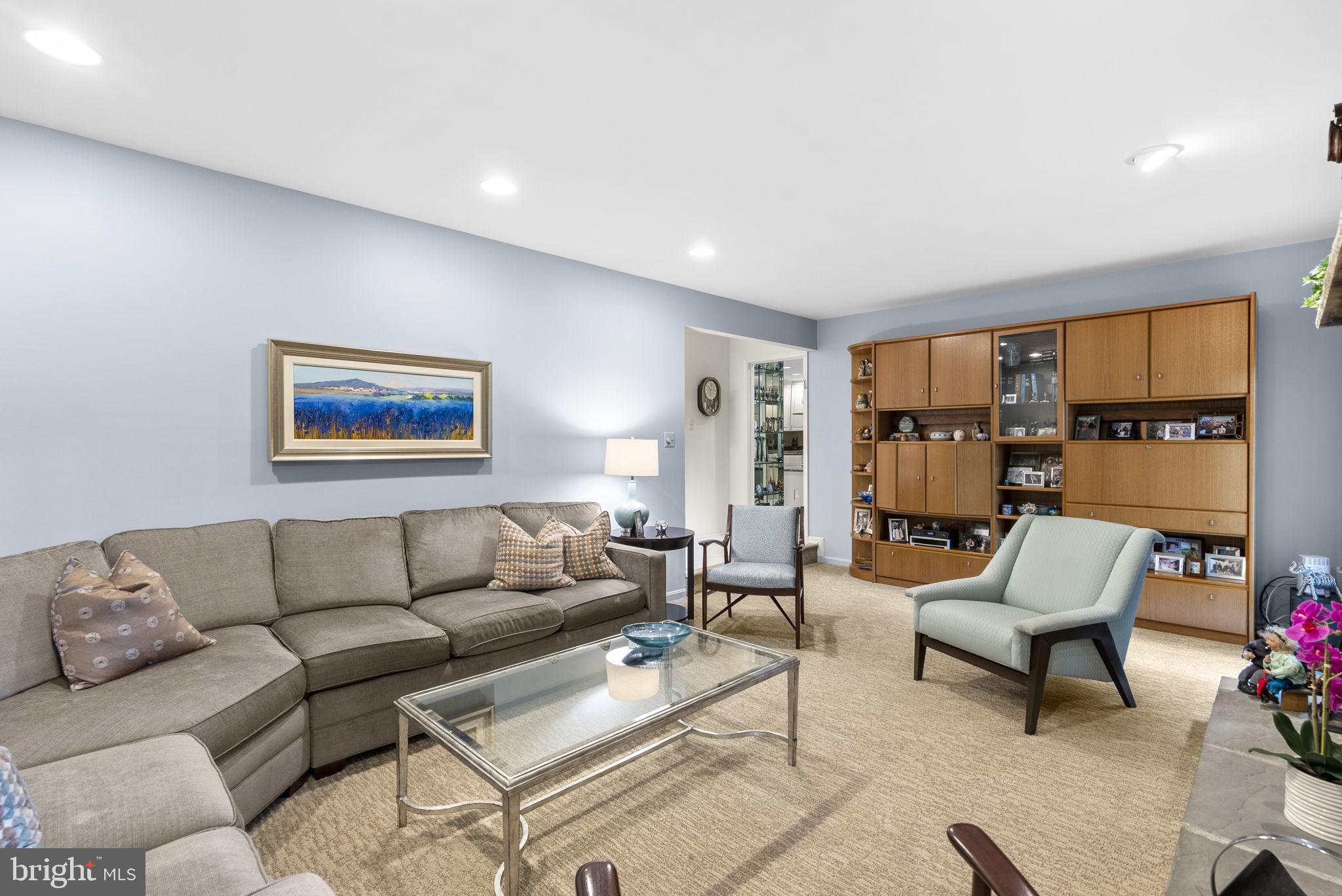 TIMBERLAWN - Residential
