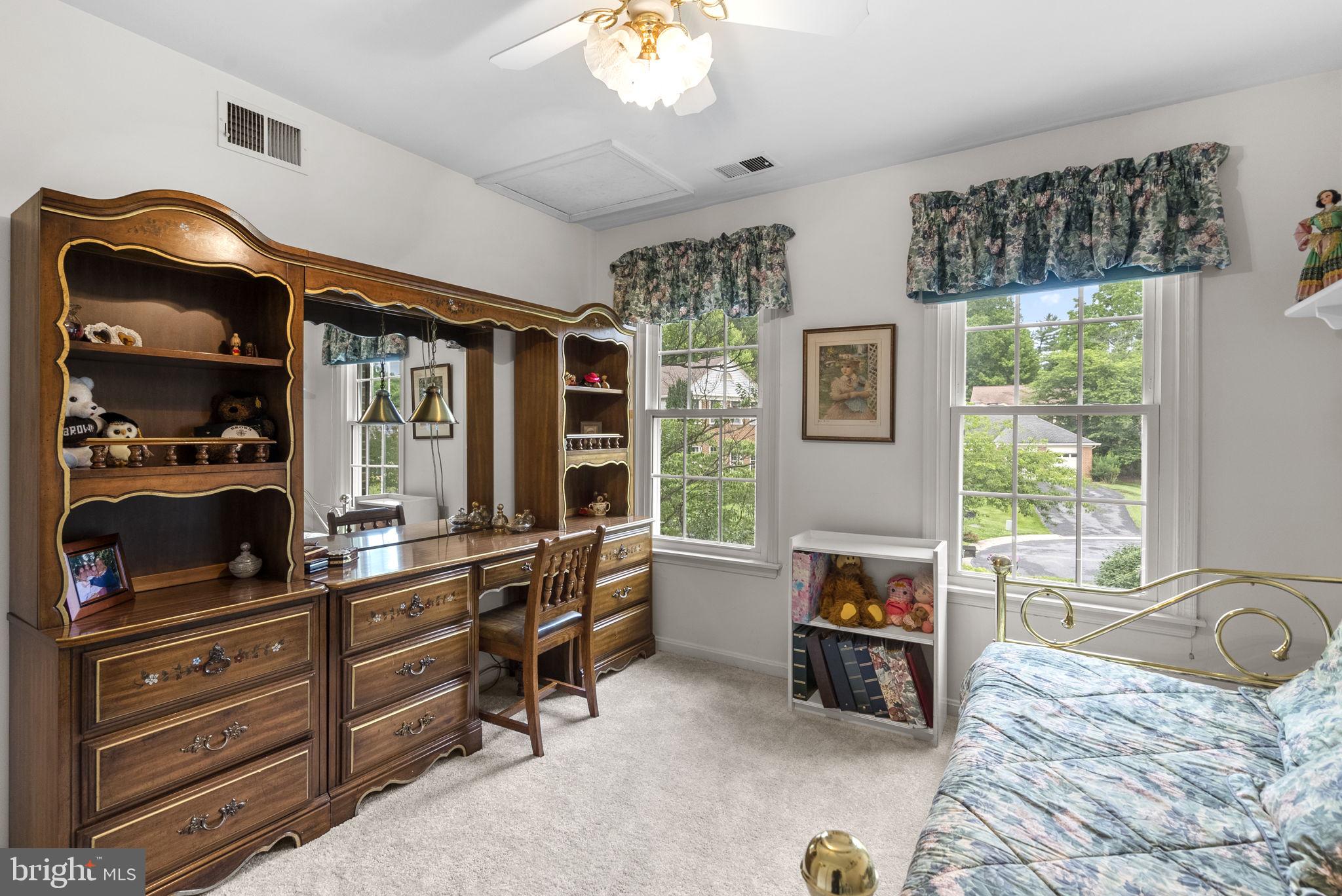 TIMBERLAWN - Residential