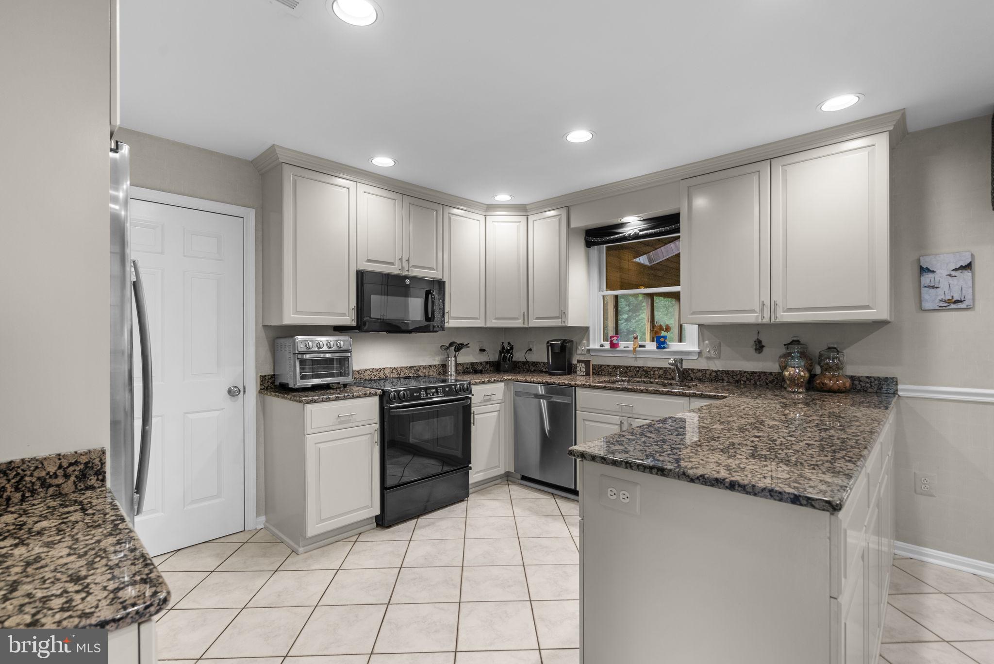 TIMBERLAWN - Residential