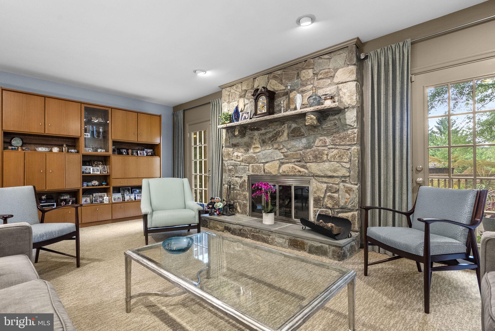 TIMBERLAWN - Residential