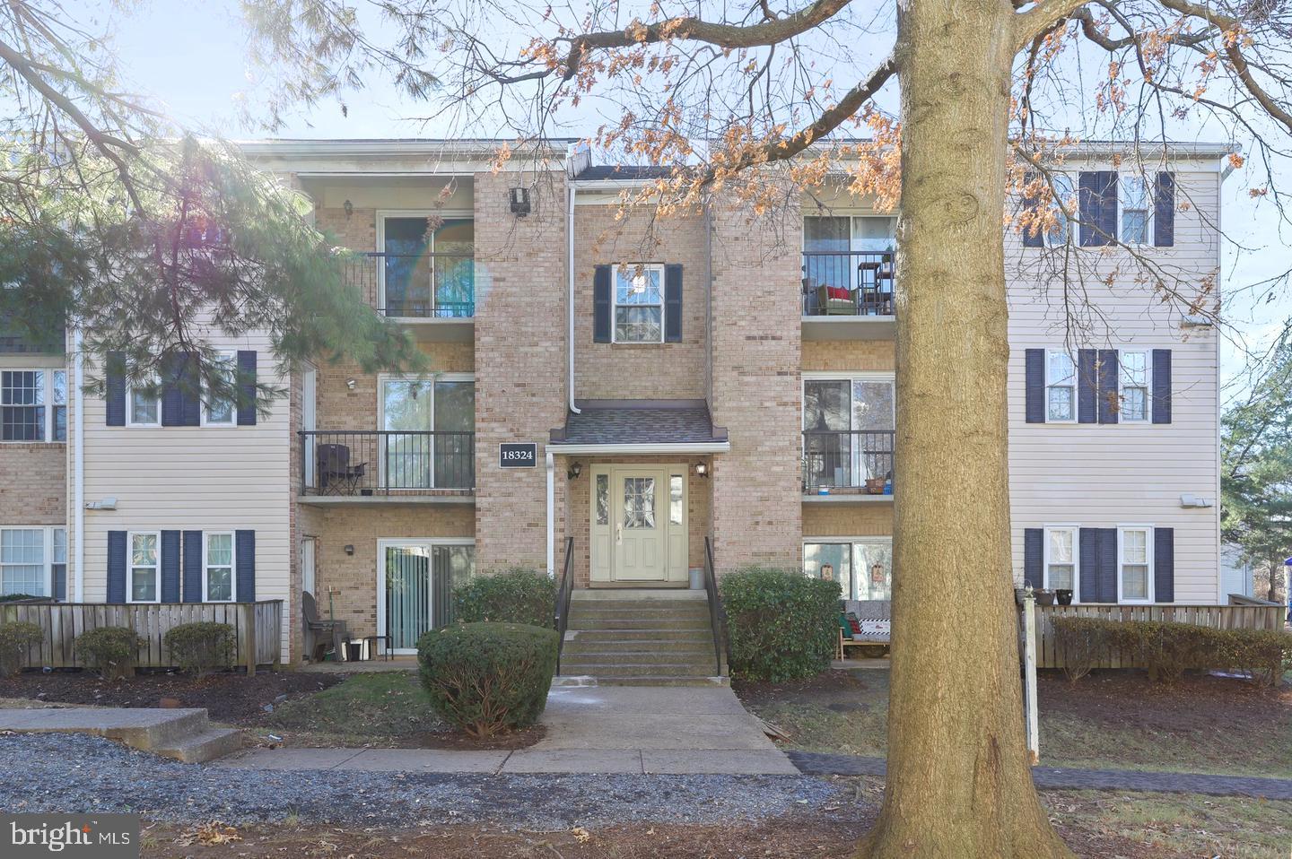 Step into comfort in this updated 1 bed, 1 bath condo with 748 sq ft in Rosewood Residences at Flower Hill. Enjoy new hardwood floors, fresh paint, and new kitchen appliances. The spacious layout includes in-unit laundry with a full-size washer/dryer and a private balcony with extra storage. Enjoy a morning or evening on your private balcony. 
Community amenities include a pool, playgrounds, tennis, racquetball, and basketball courts, plus a community center. Conveniently located near shopping, ICC, and I-270—ideal for commuters.
Move-in ready and full of charm—make it your home today! **Requirements: Credit score: 680+, verifiable income, with a paystub and copy of drivers license. No negative rental history. All applicants 18+ MUST apply. Rental insurance required prior to moving in. Landlords request a minimum 685 credit score. Non-smokers. GCAAR Application. $50/Adult. Pets are considered on a case-by-case basis.**