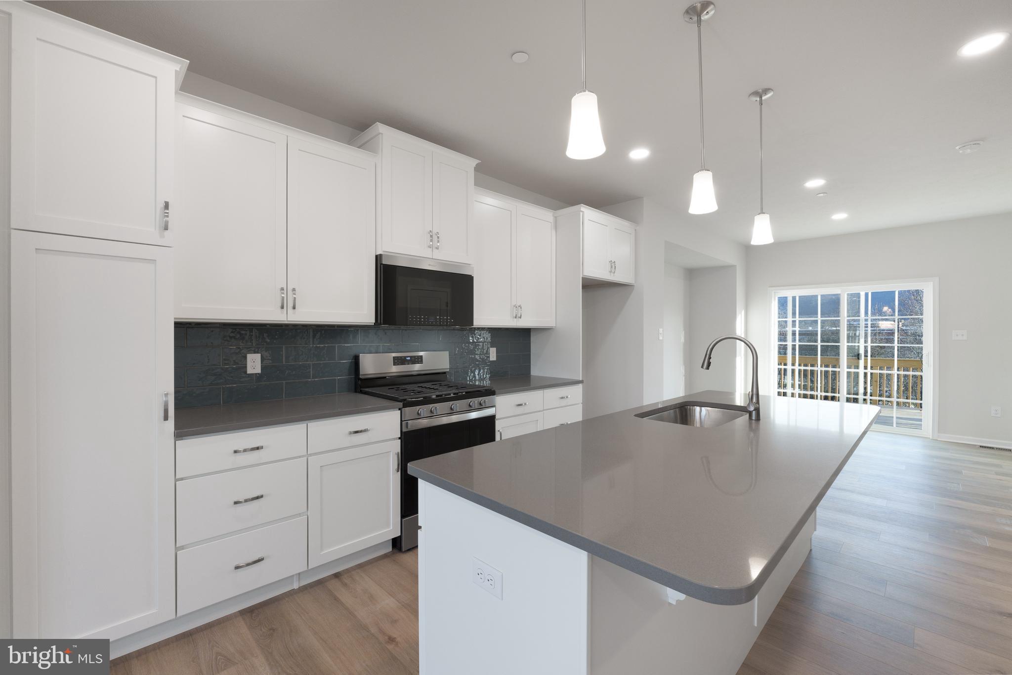 CANTERBURY RIDGE - Residential