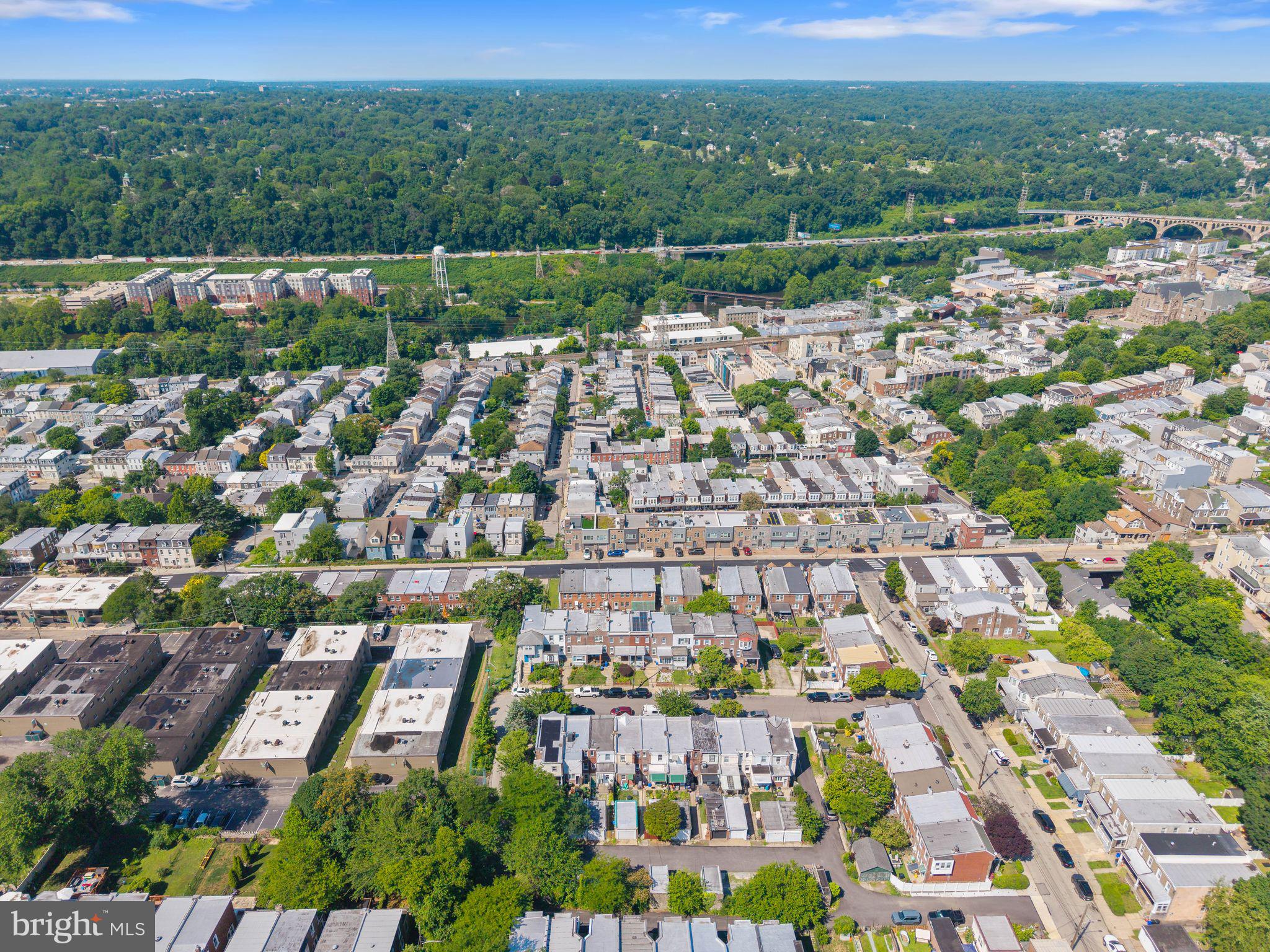 ROXBOROUGH - Residential