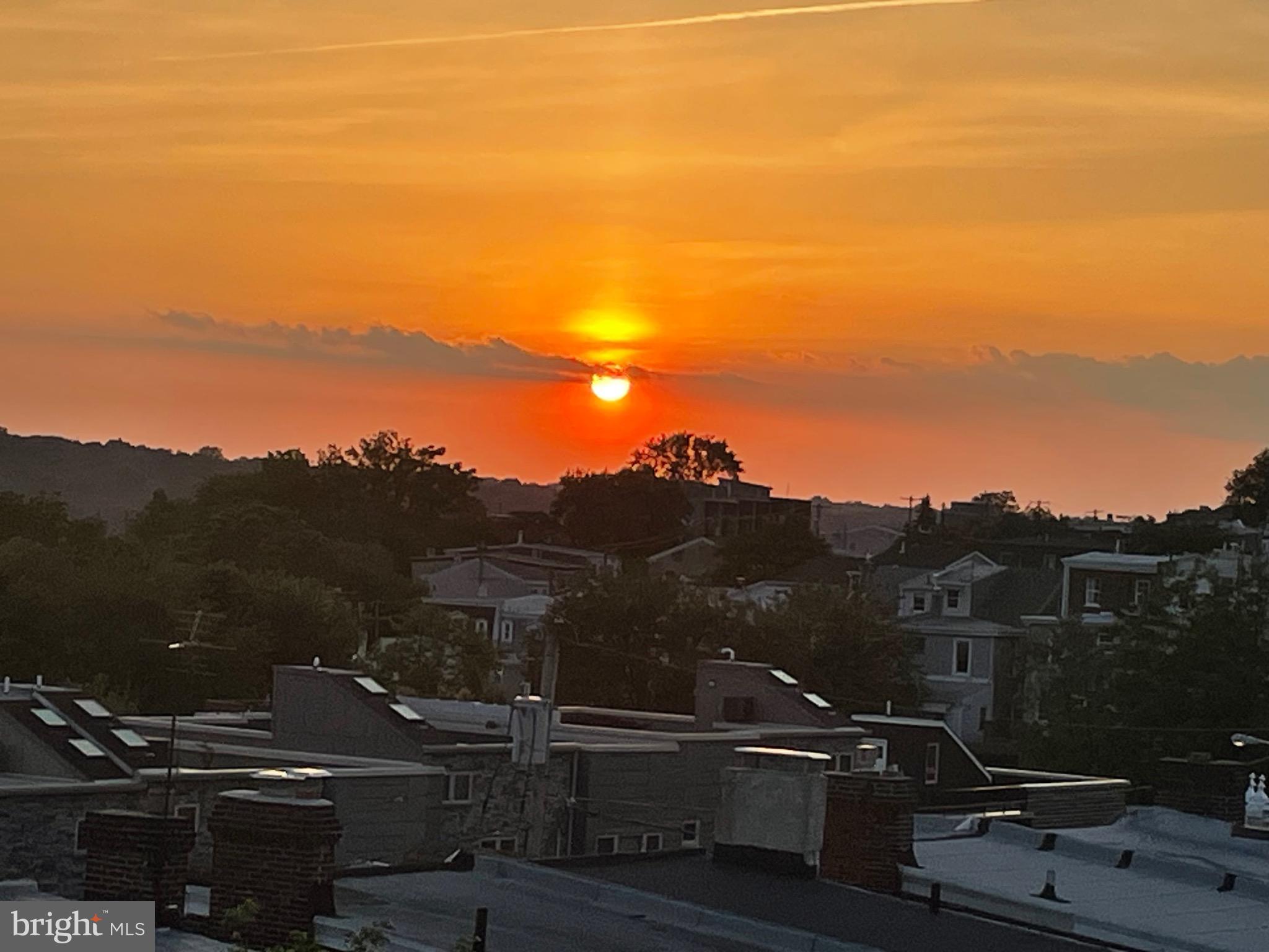 ROXBOROUGH - Residential