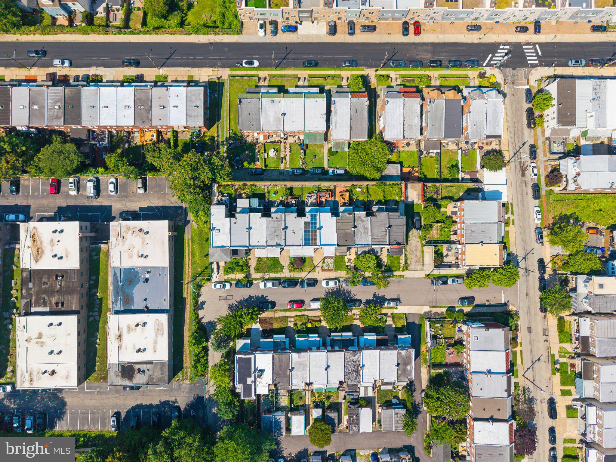 ROXBOROUGH - Residential